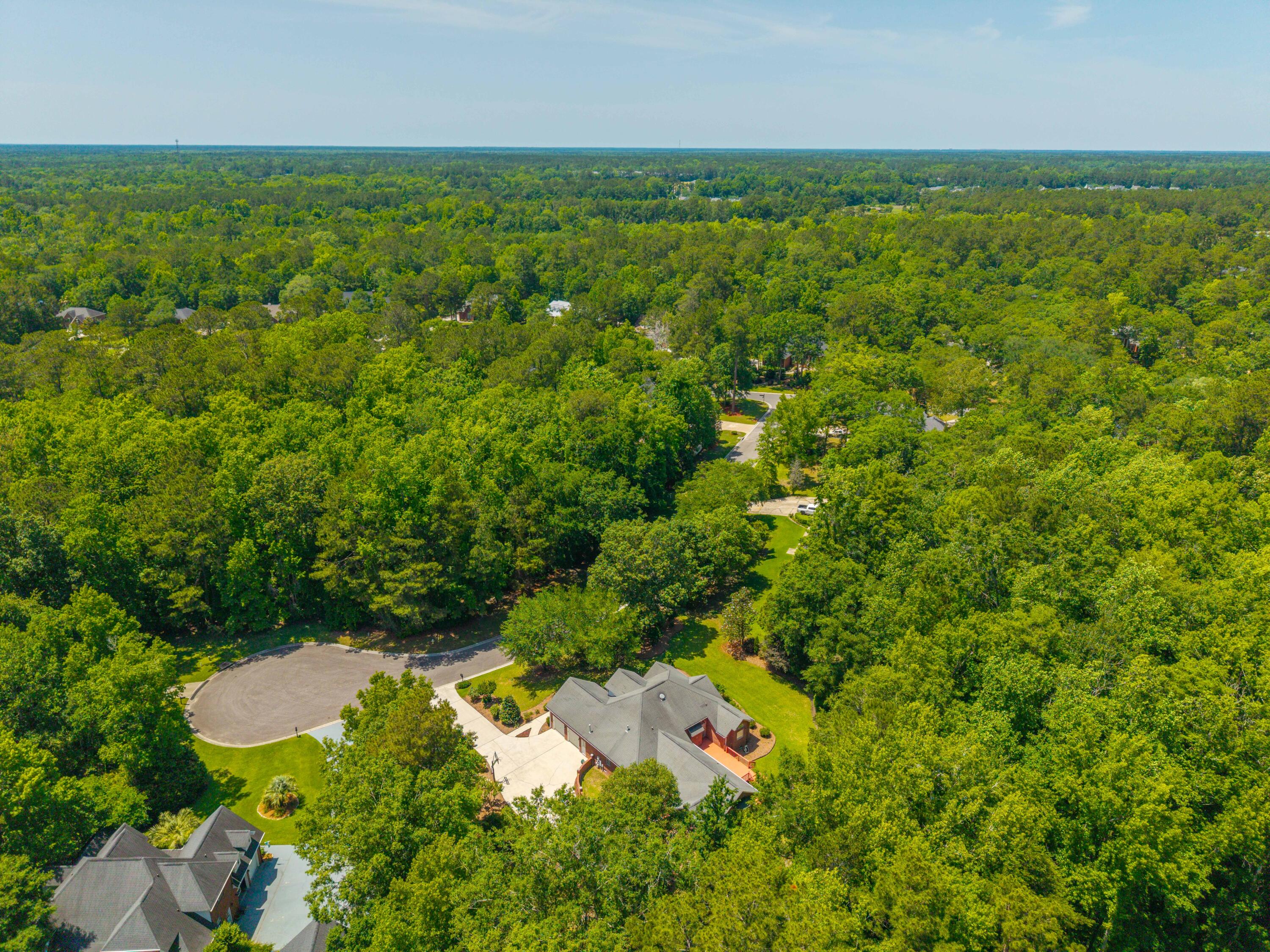 121 Arrowridge Court