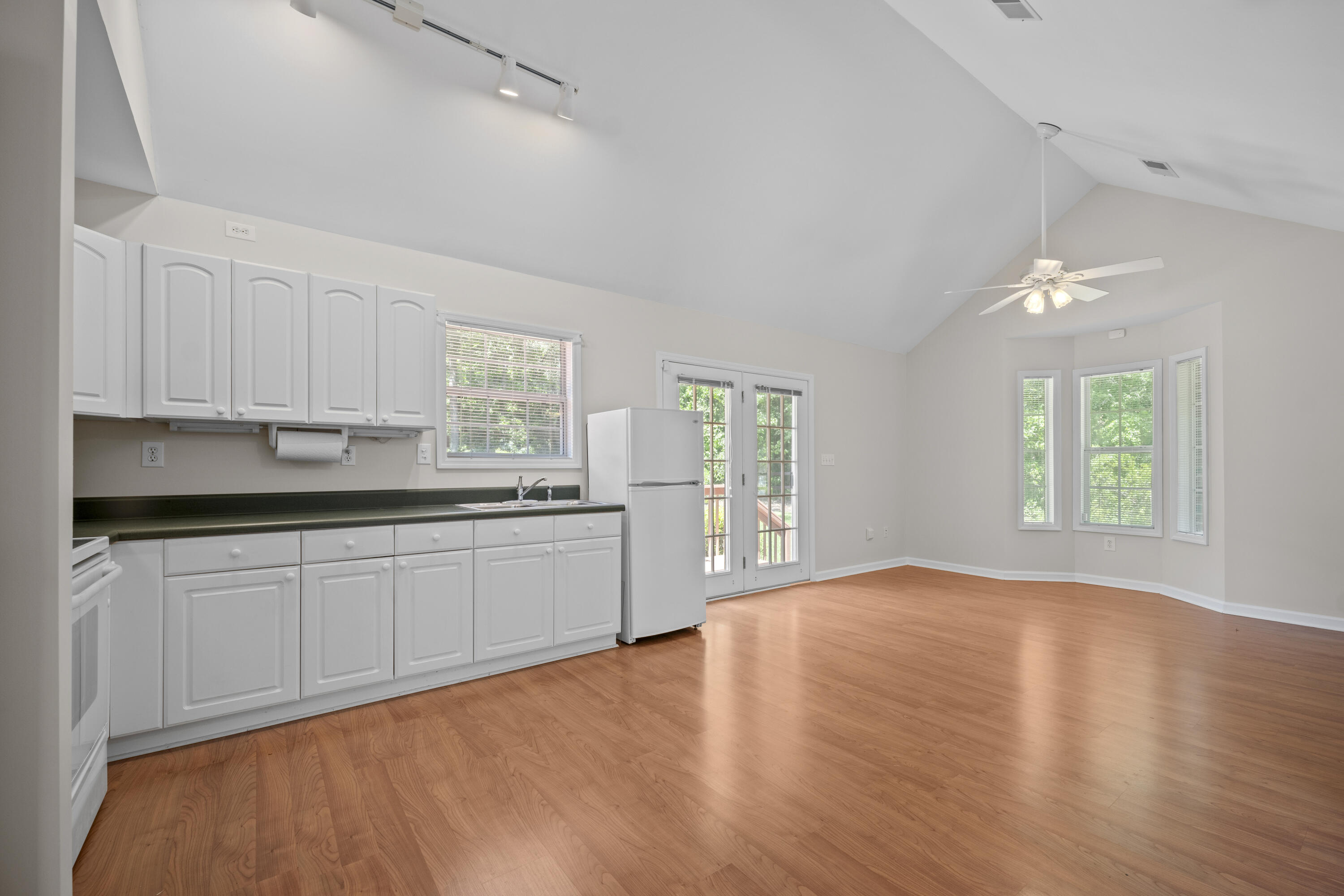 121 Arrowridge Court