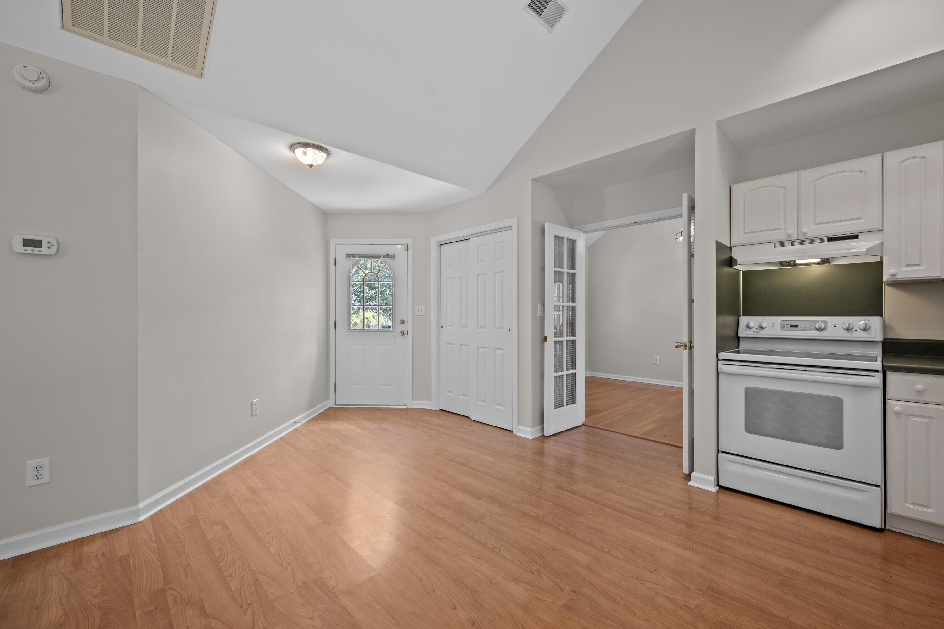 121 Arrowridge Court