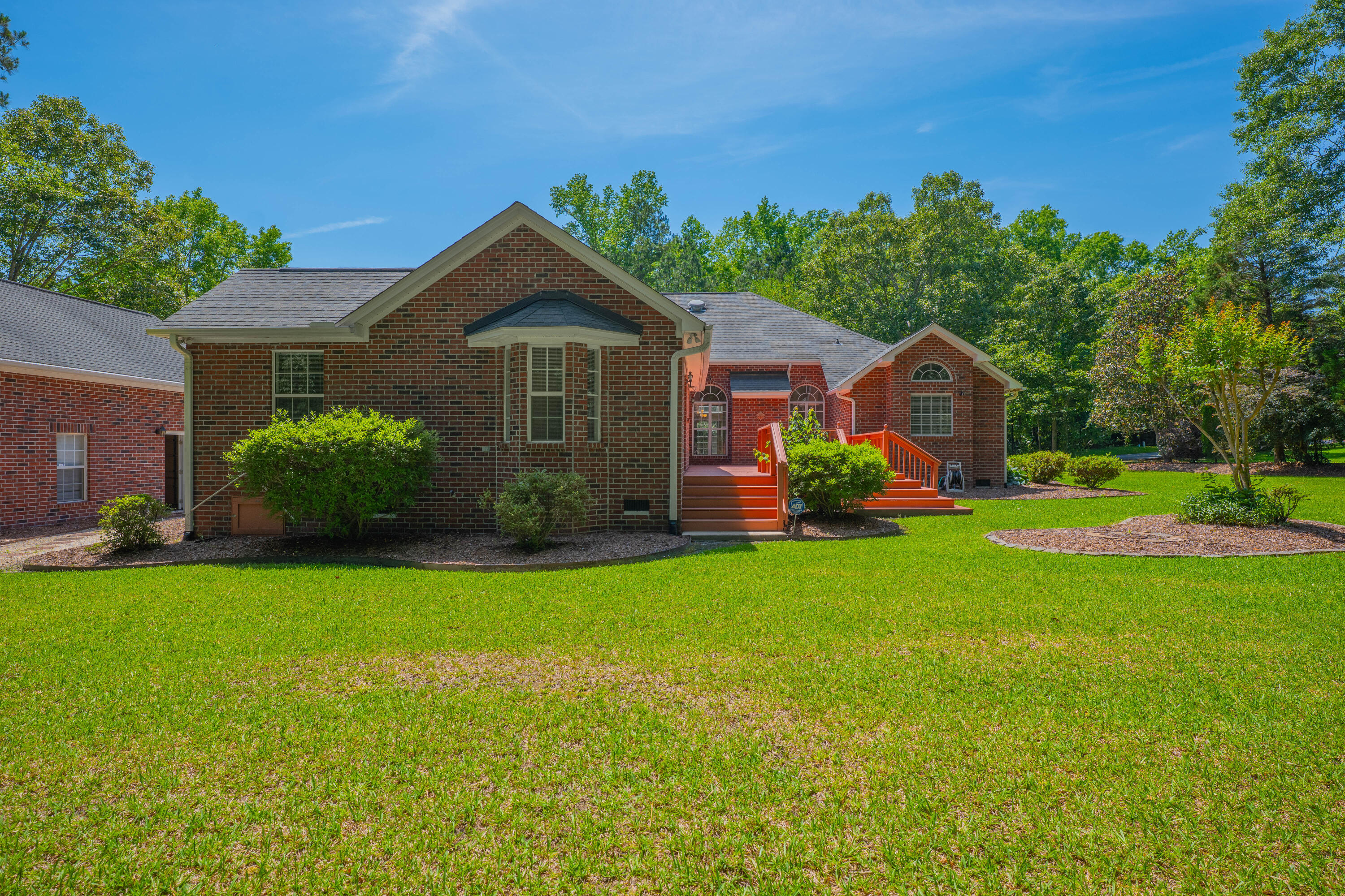 121 Arrowridge Court