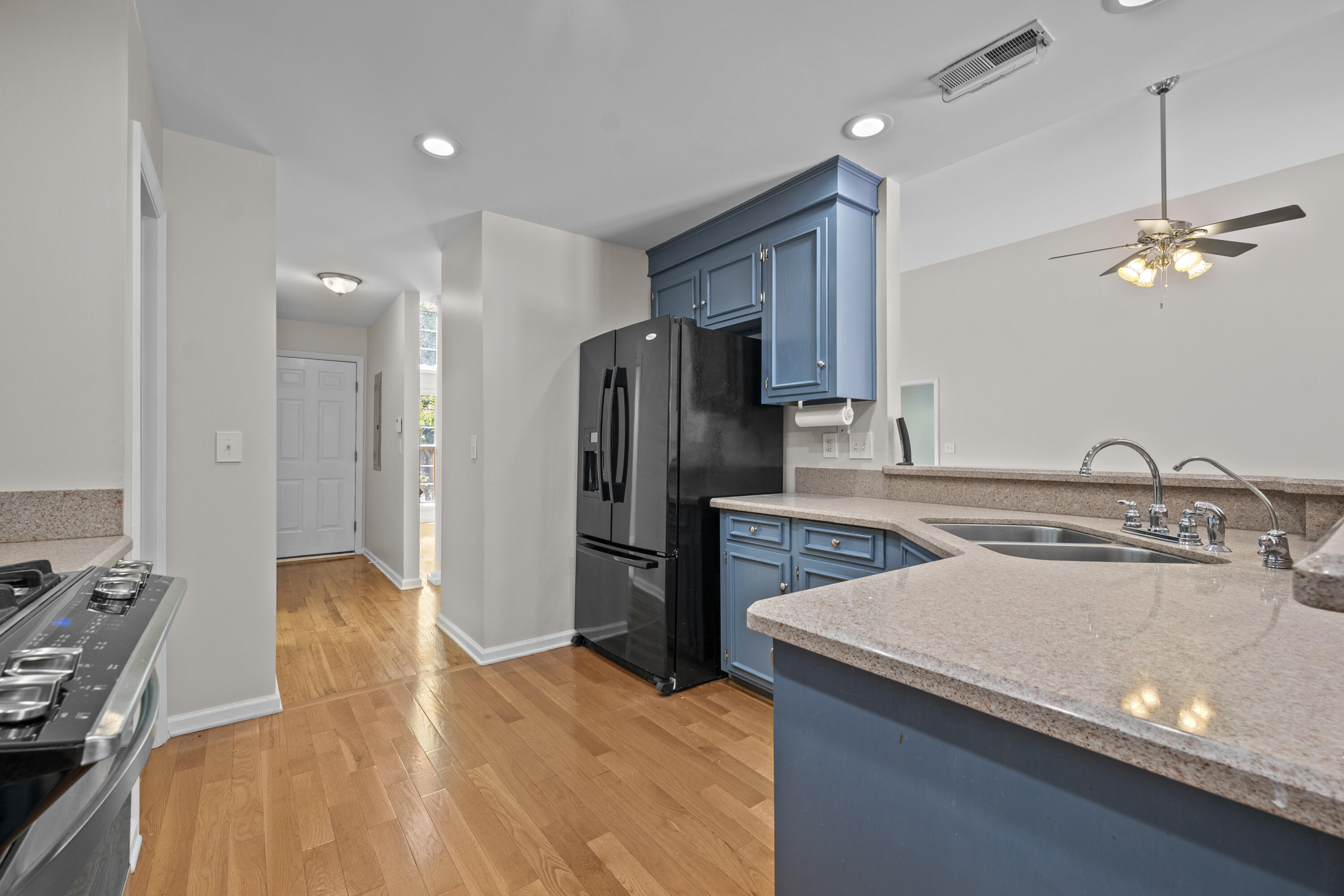 121 Arrowridge Court