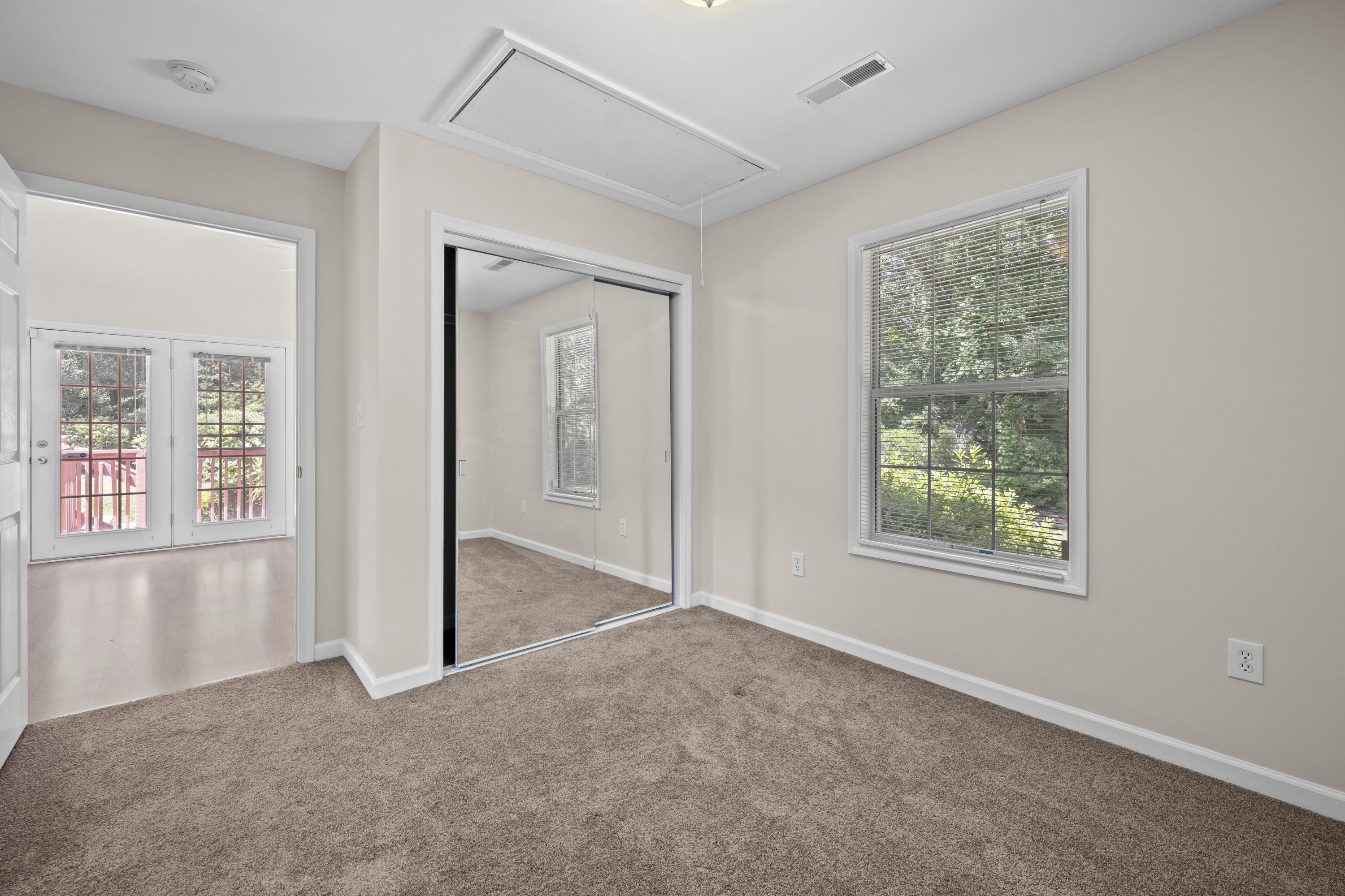 121 Arrowridge Court