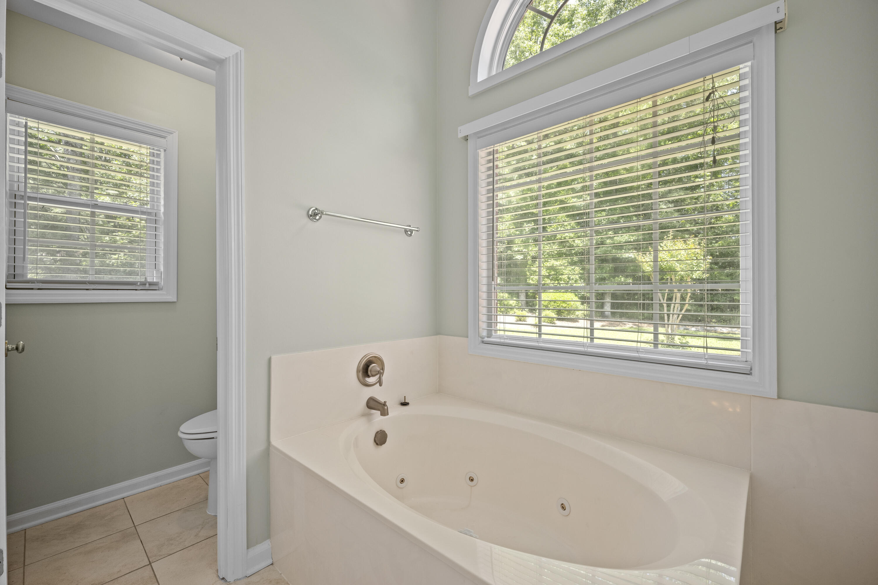 121 Arrowridge Court