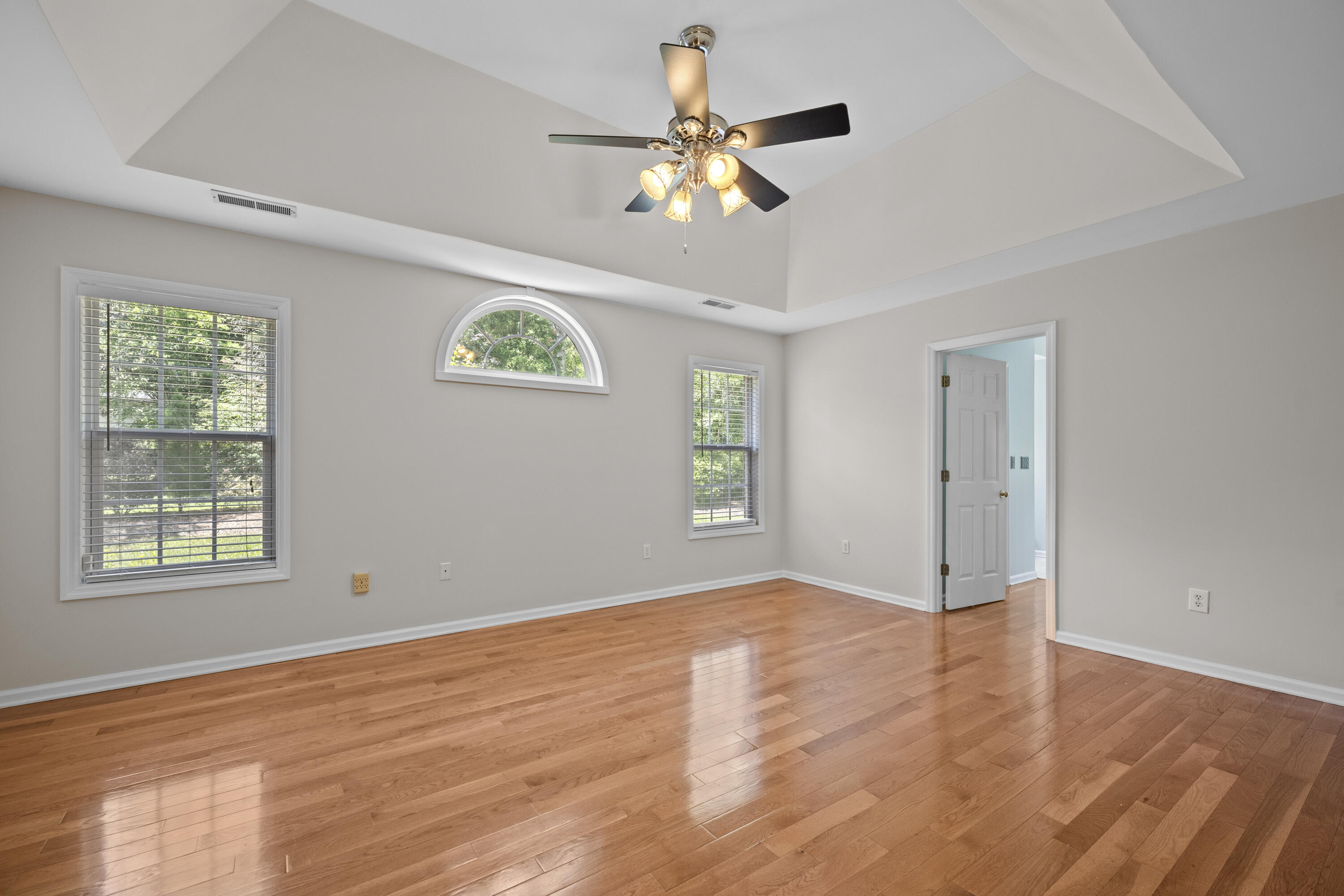 121 Arrowridge Court