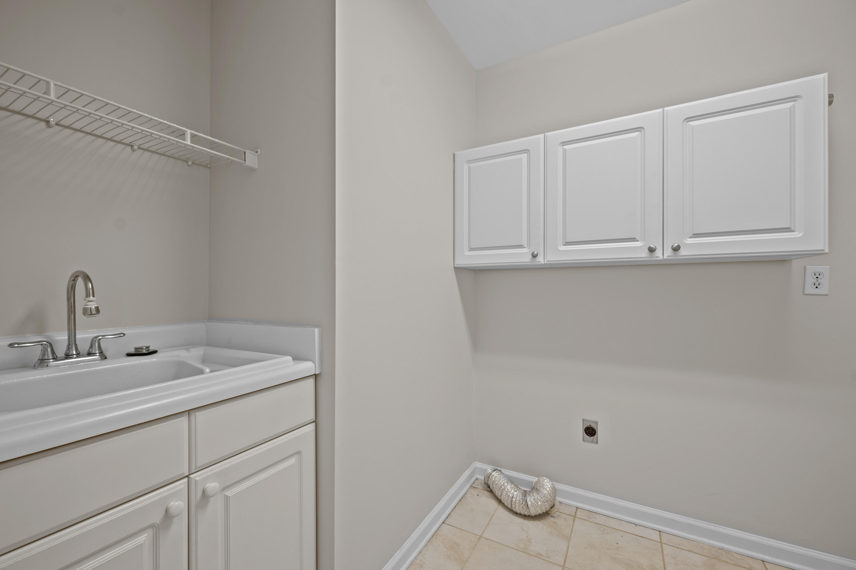 121 Arrowridge Court