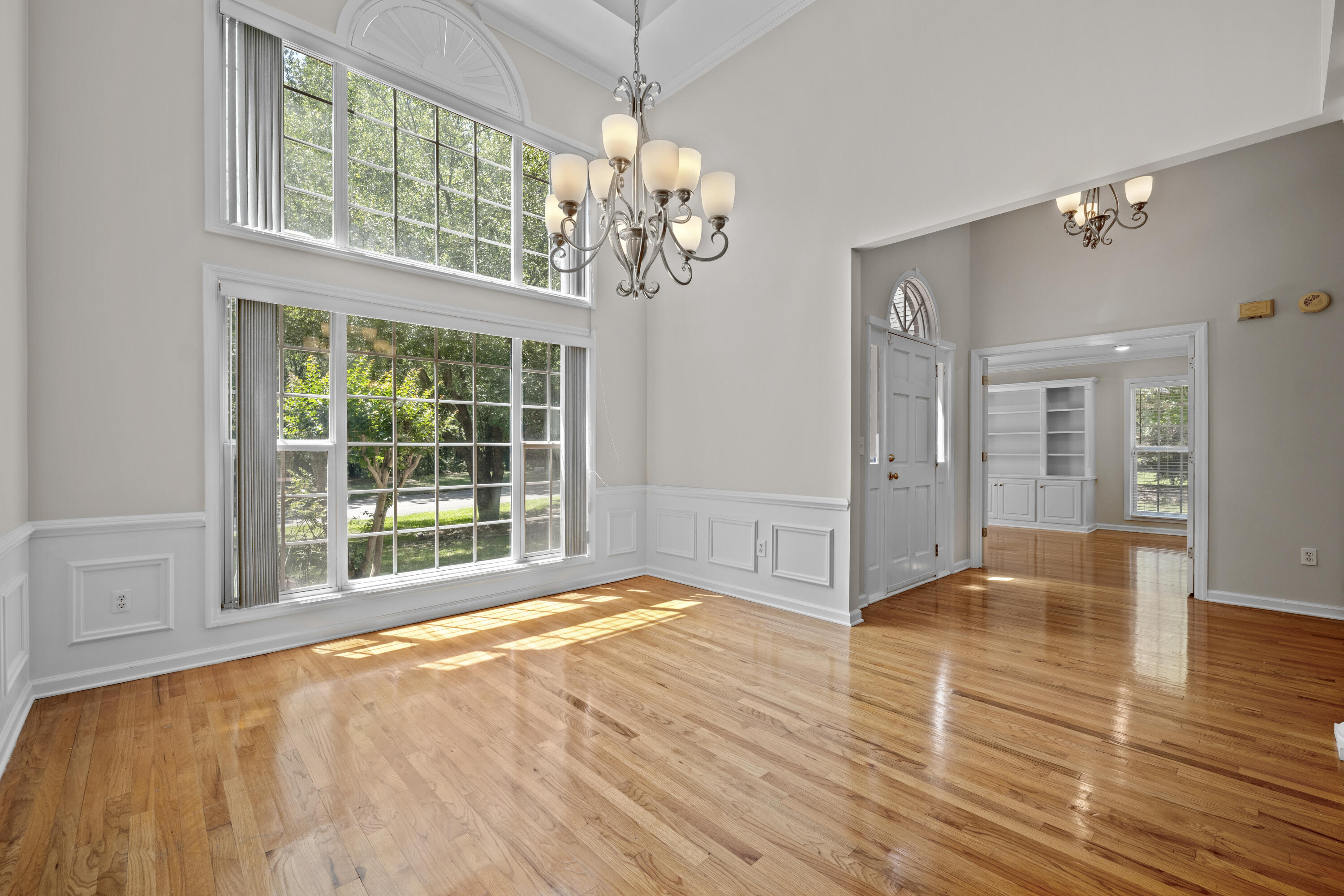 121 Arrowridge Court