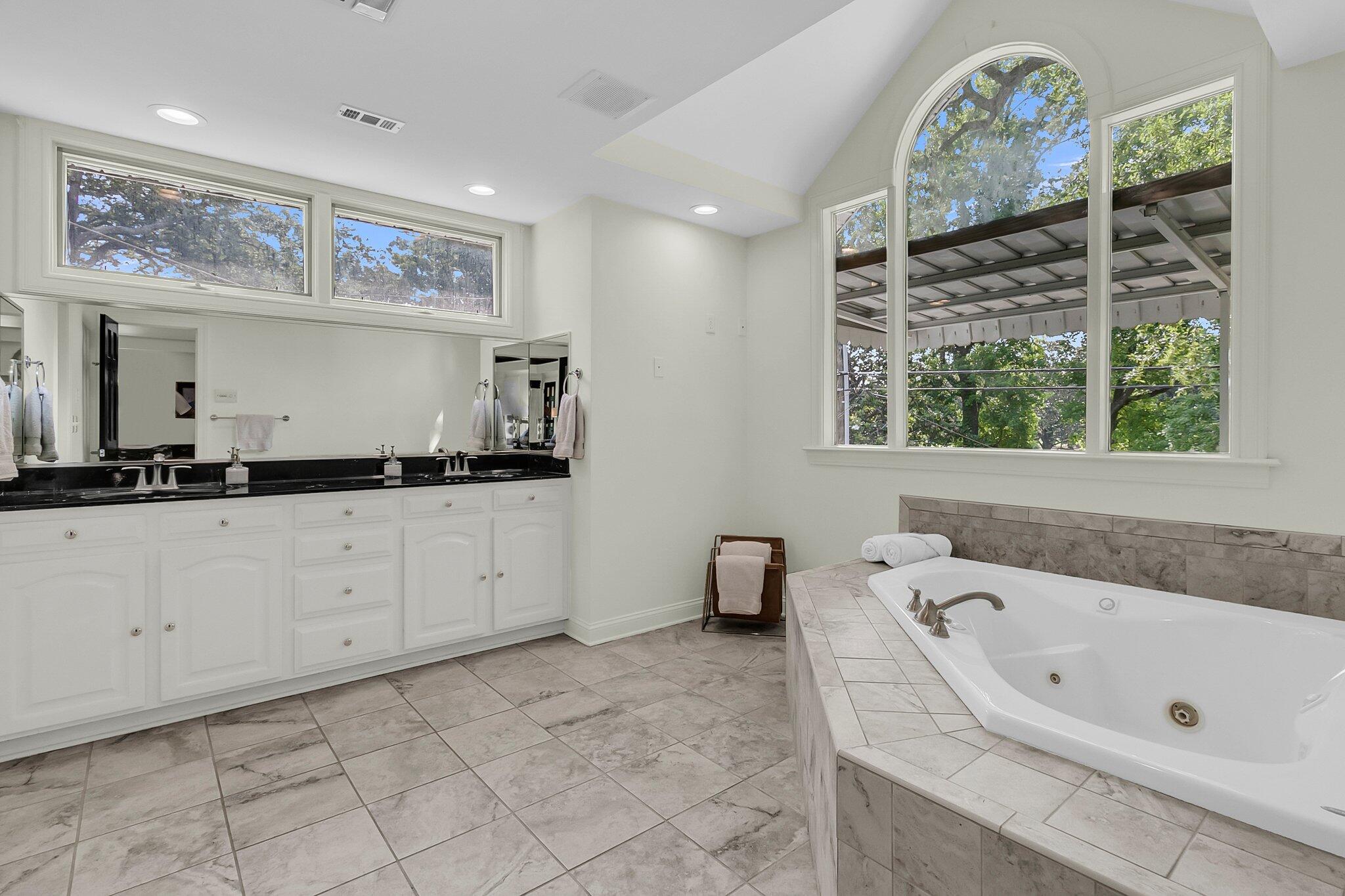 2142 Golfview Drive