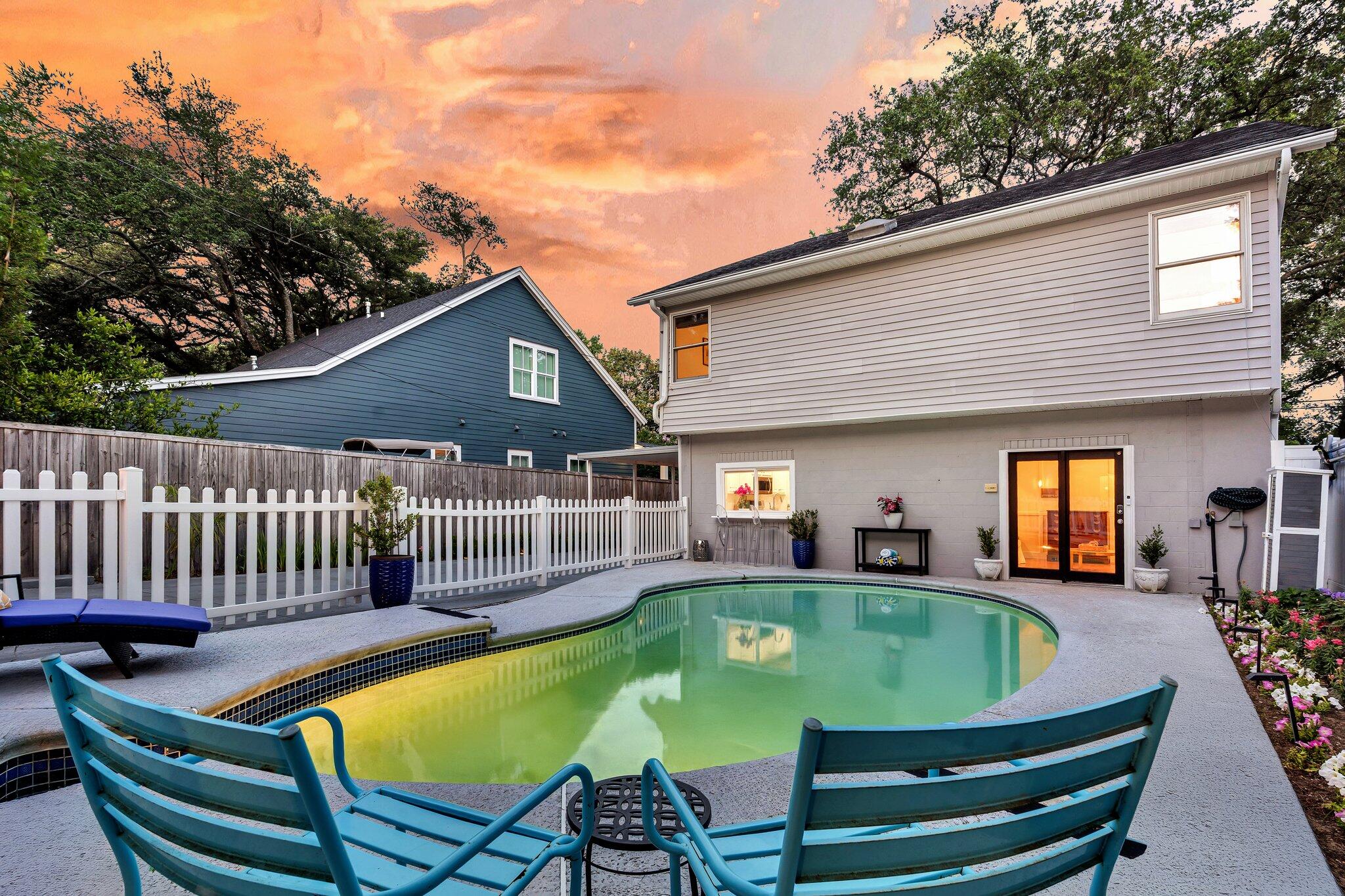 2142 Golfview Drive