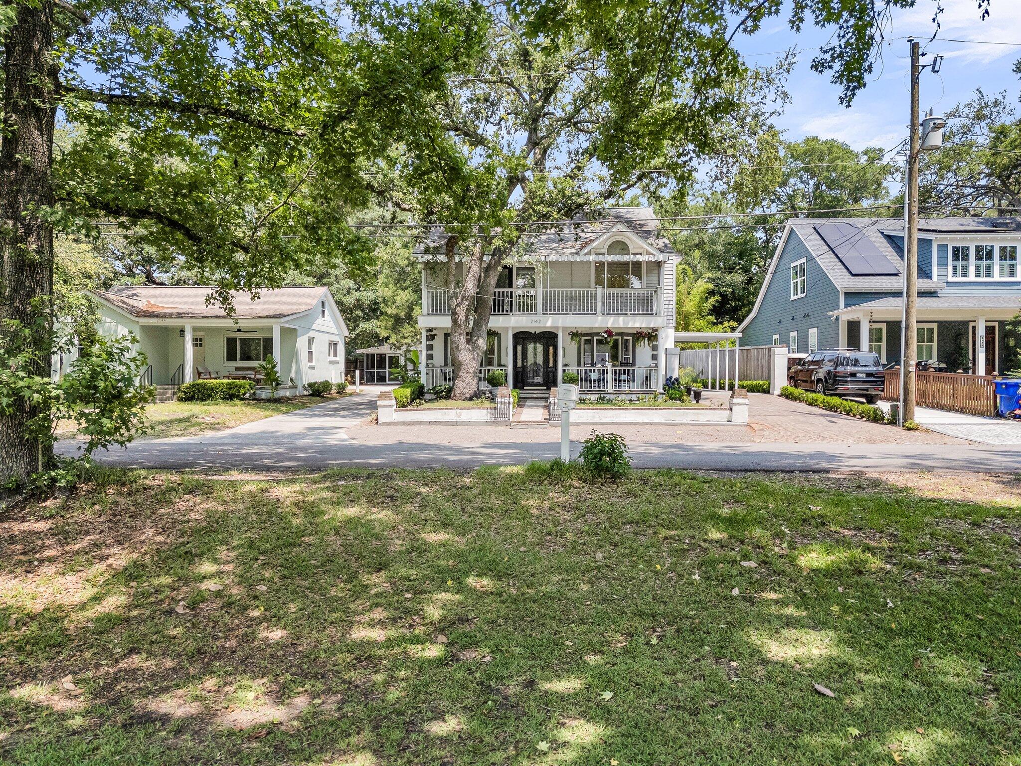 2142 Golfview Drive