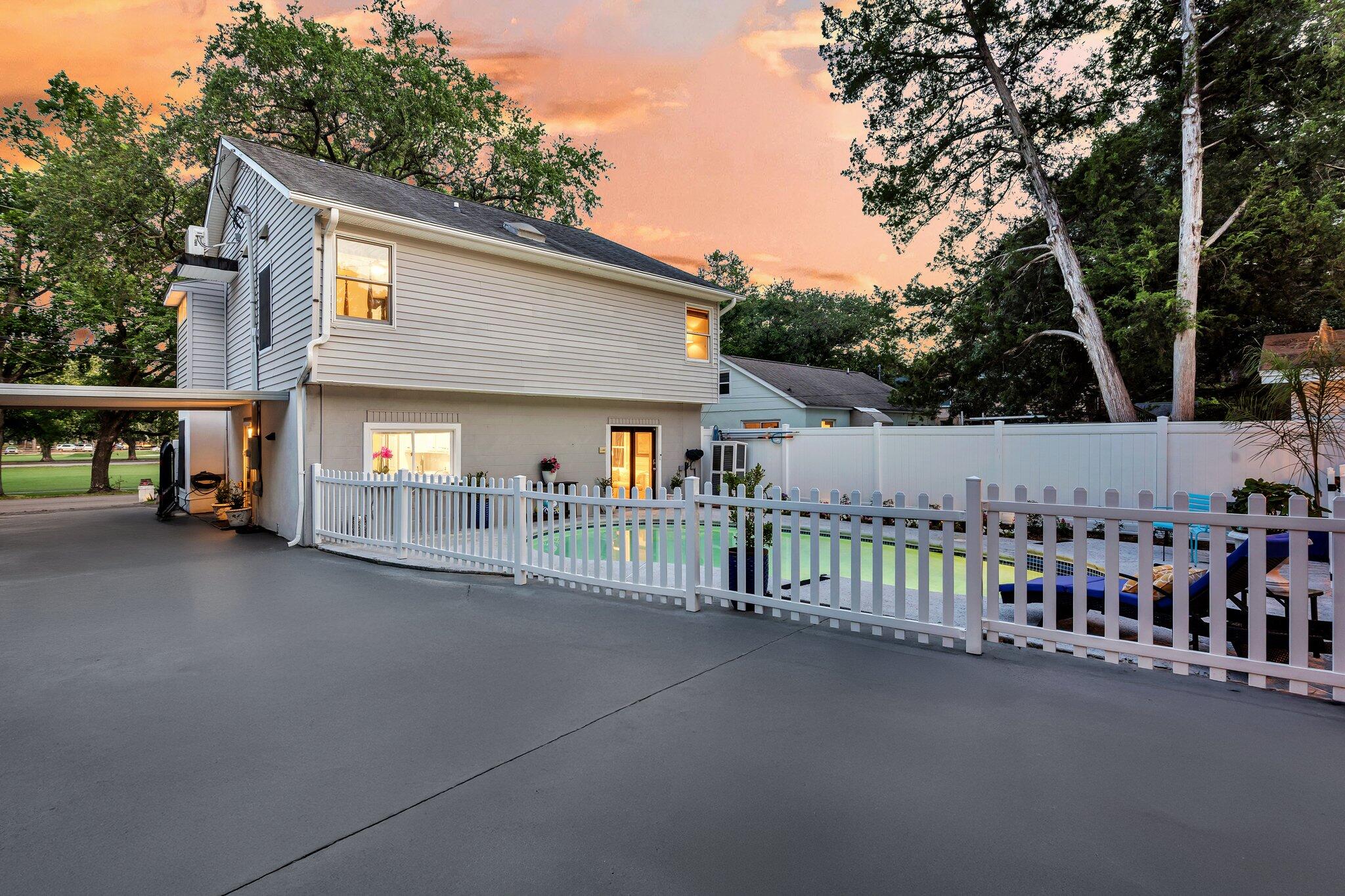 2142 Golfview Drive