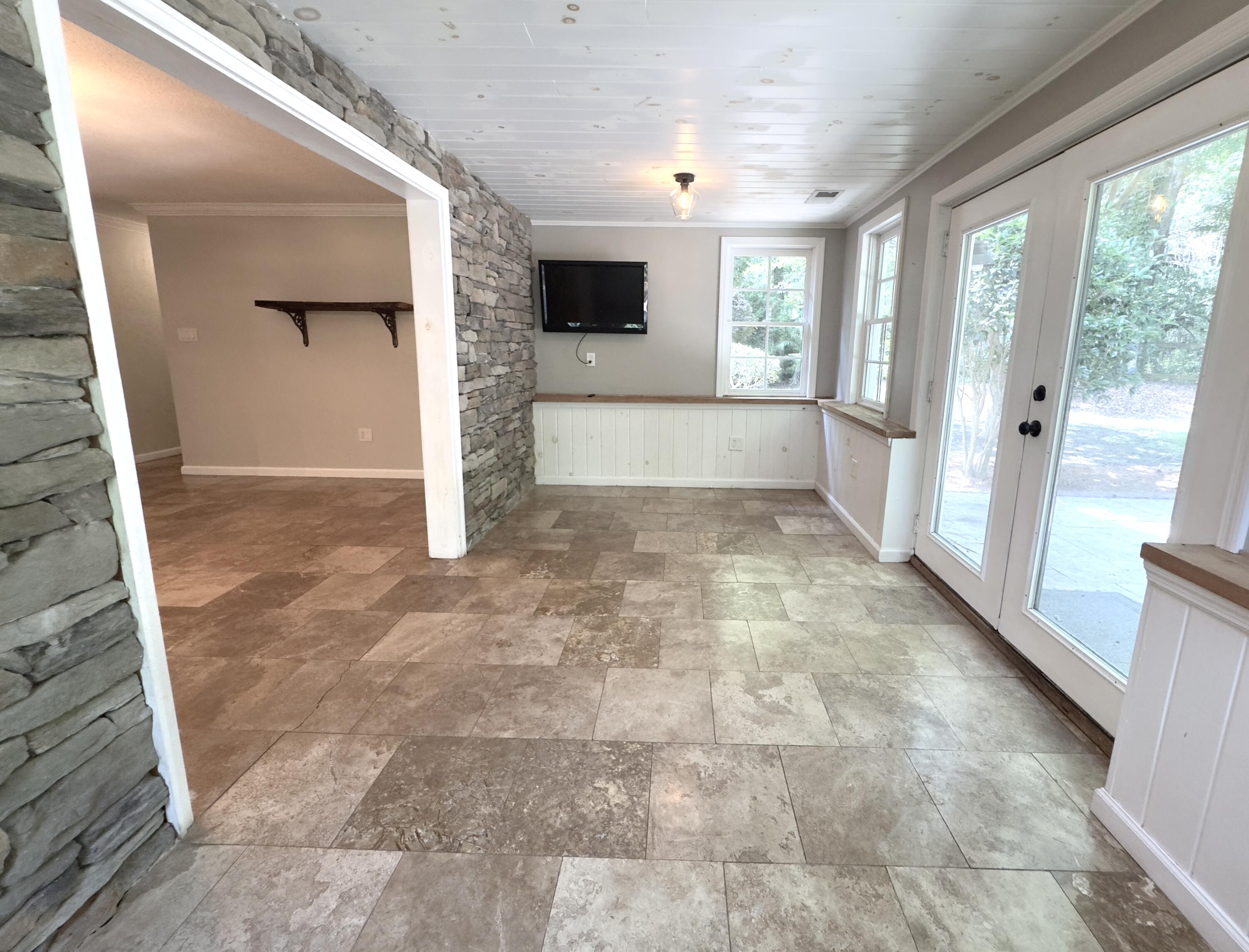 963 Yorktown Drive