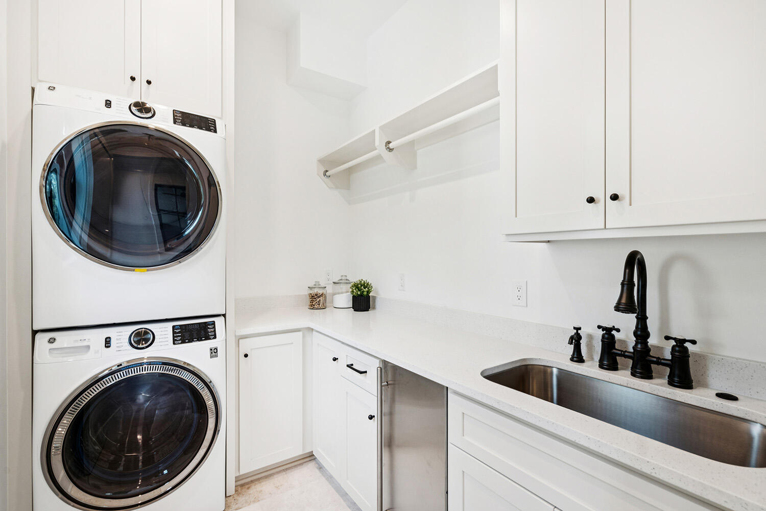 8187 Jack Island Drive