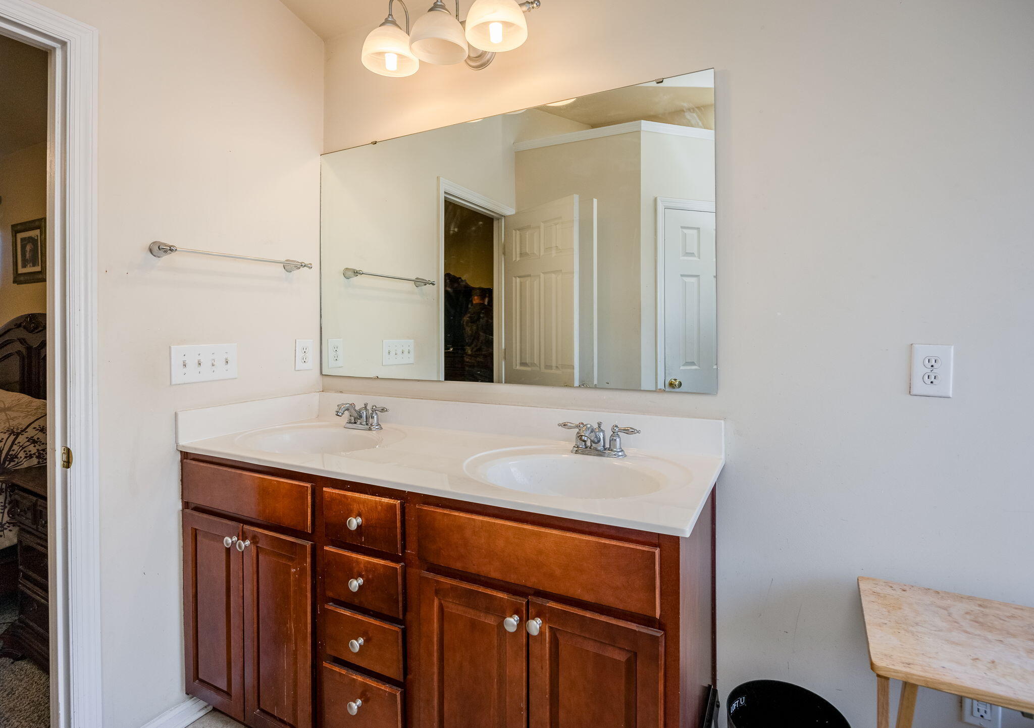 7316 Water Thrush Court