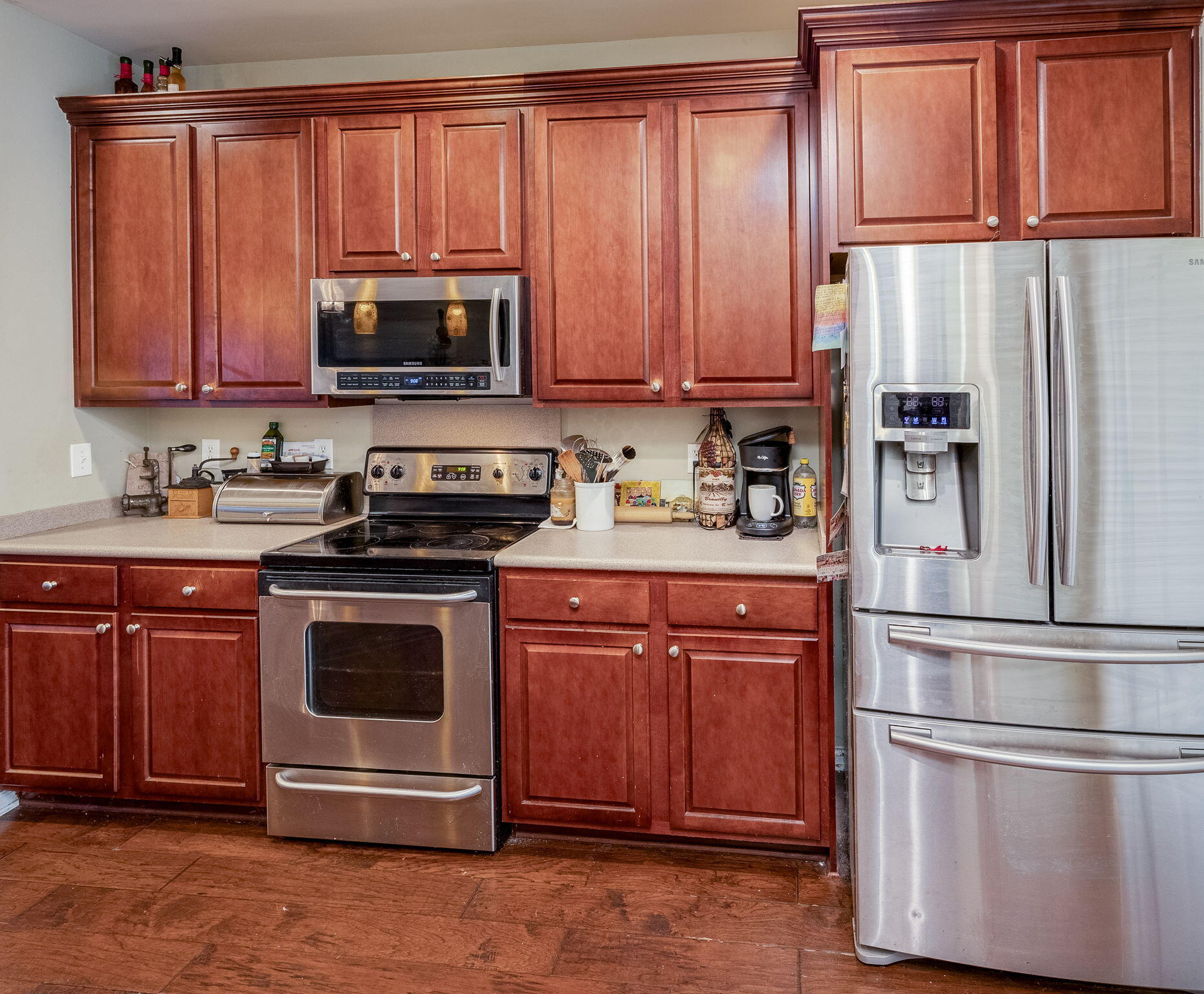 7316 Water Thrush Court