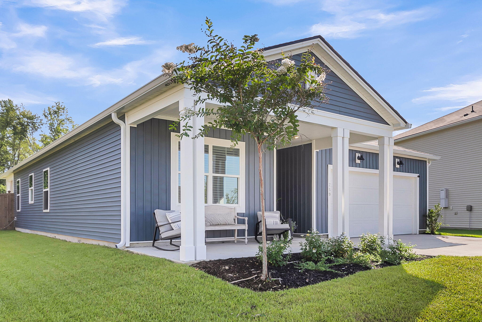 259 W Bradford Pointe Drive