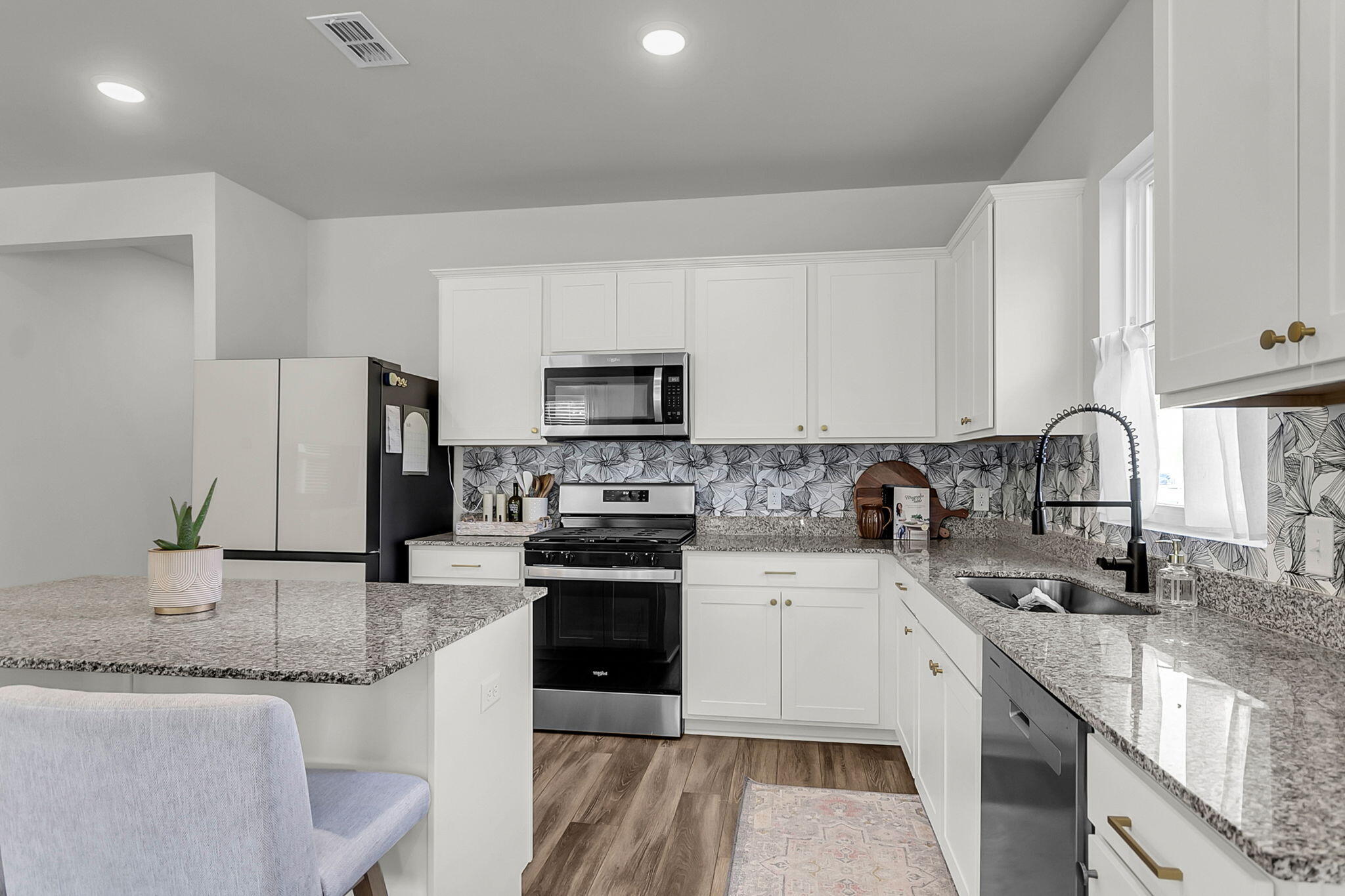 259 W Bradford Pointe Drive