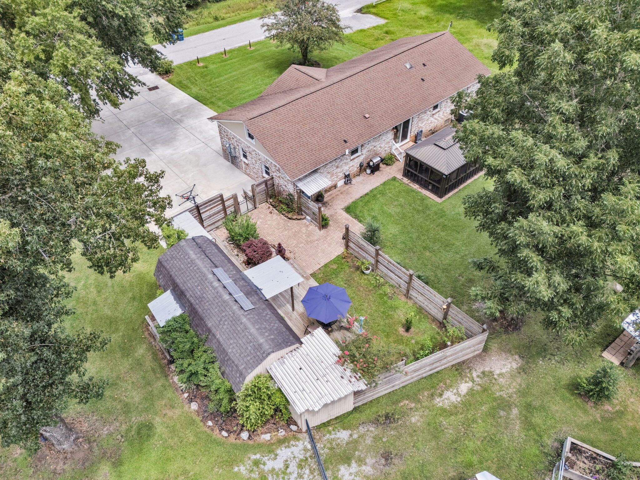 3591 Bayou Road