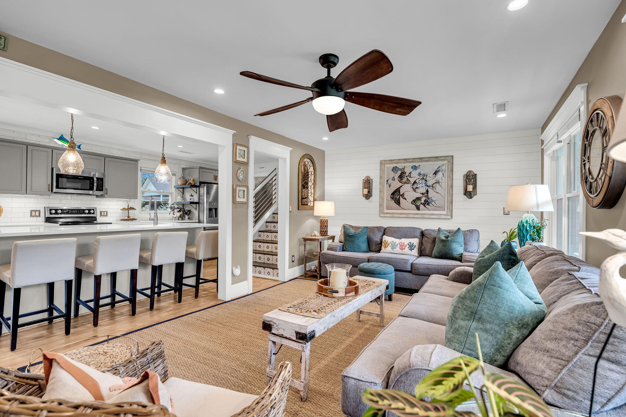 3591 Bayou Road