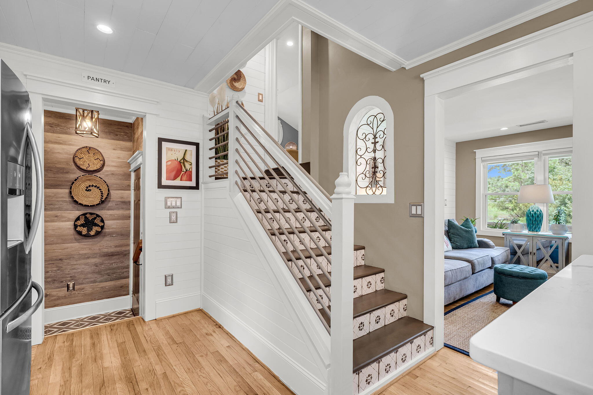 3591 Bayou Road