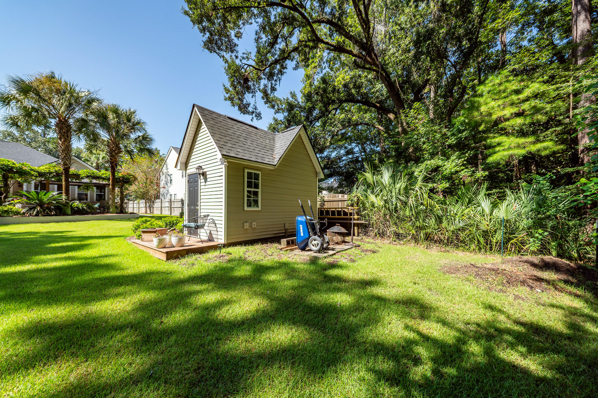 136 Oakbluff Road