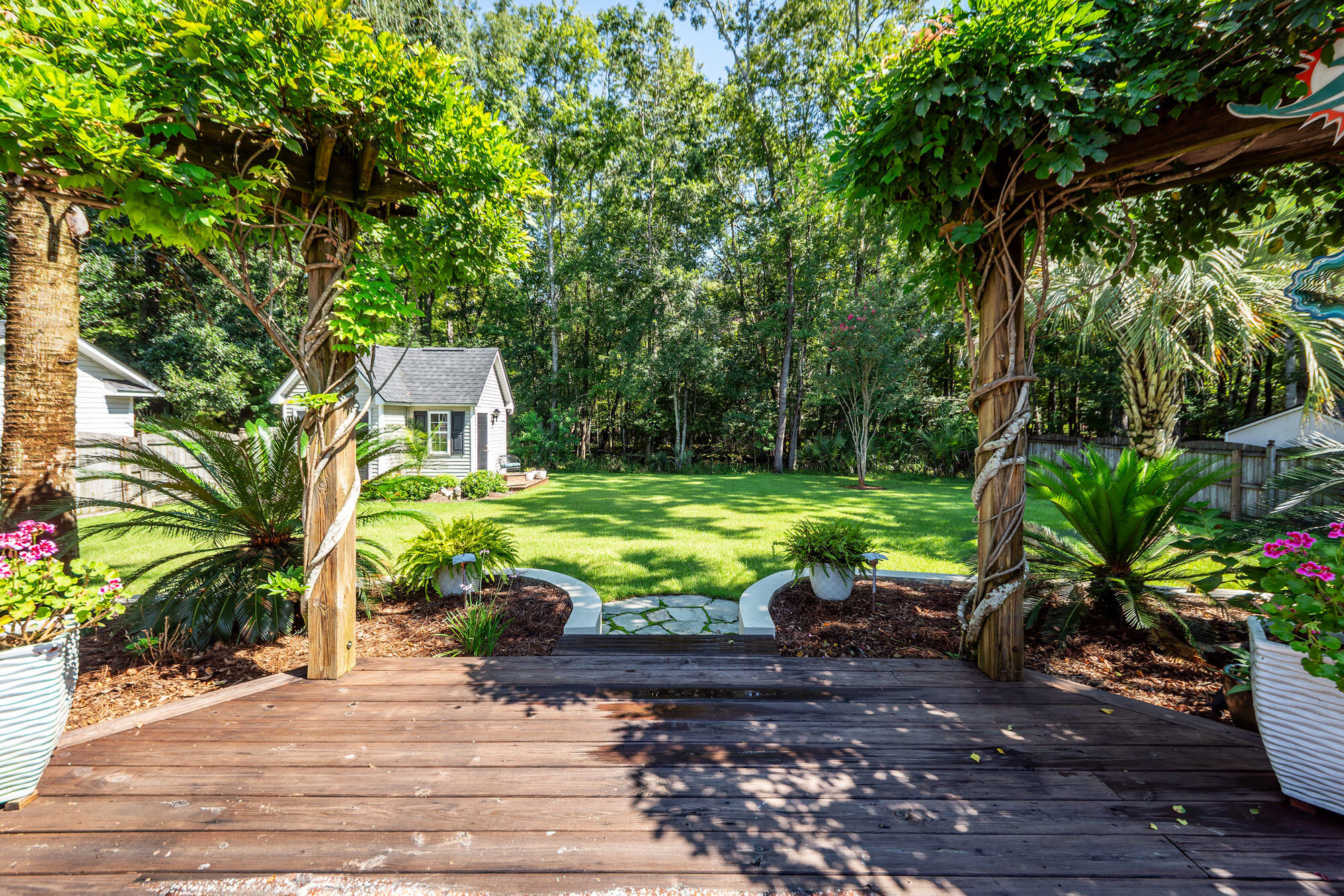 136 Oakbluff Road