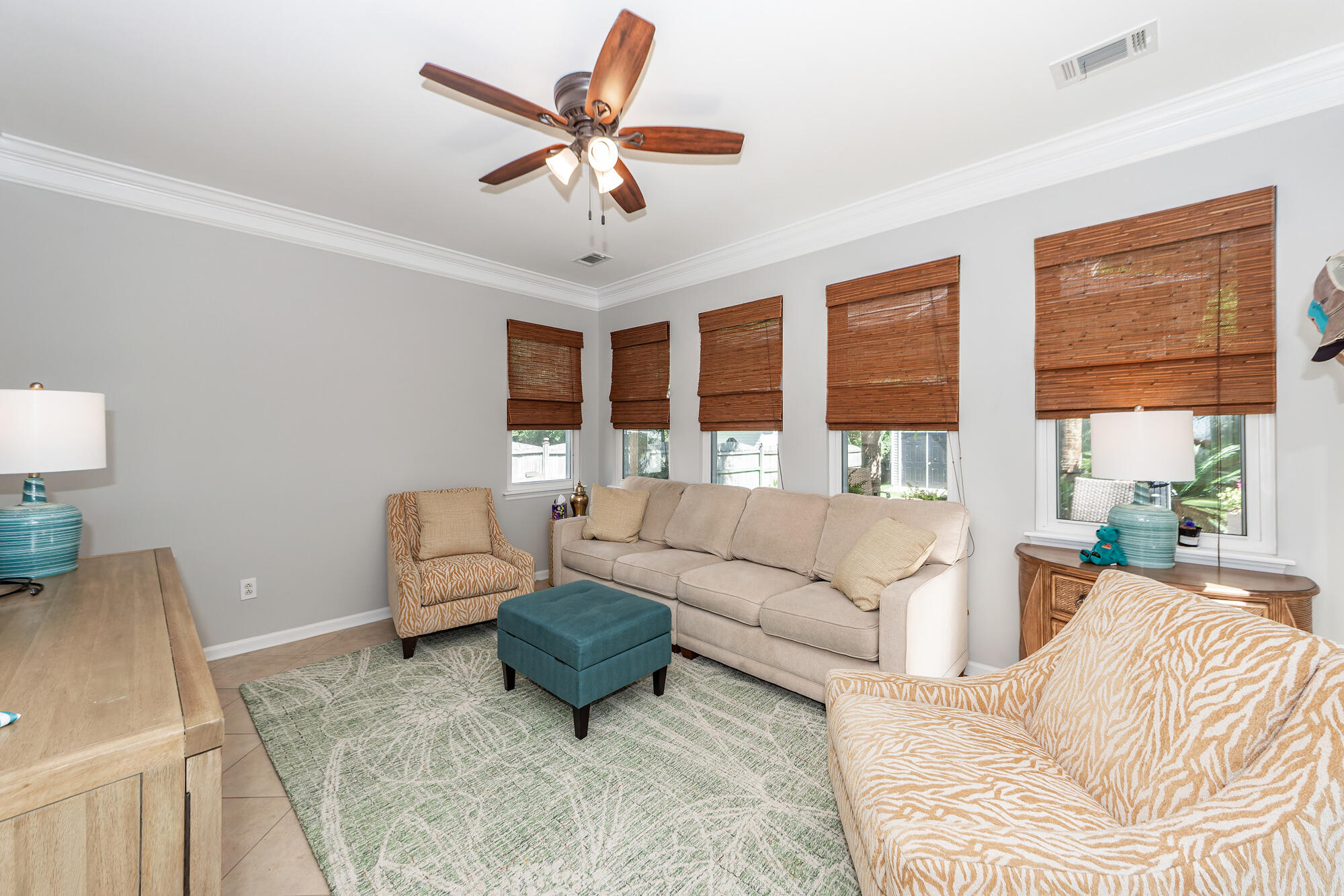 136 Oakbluff Road