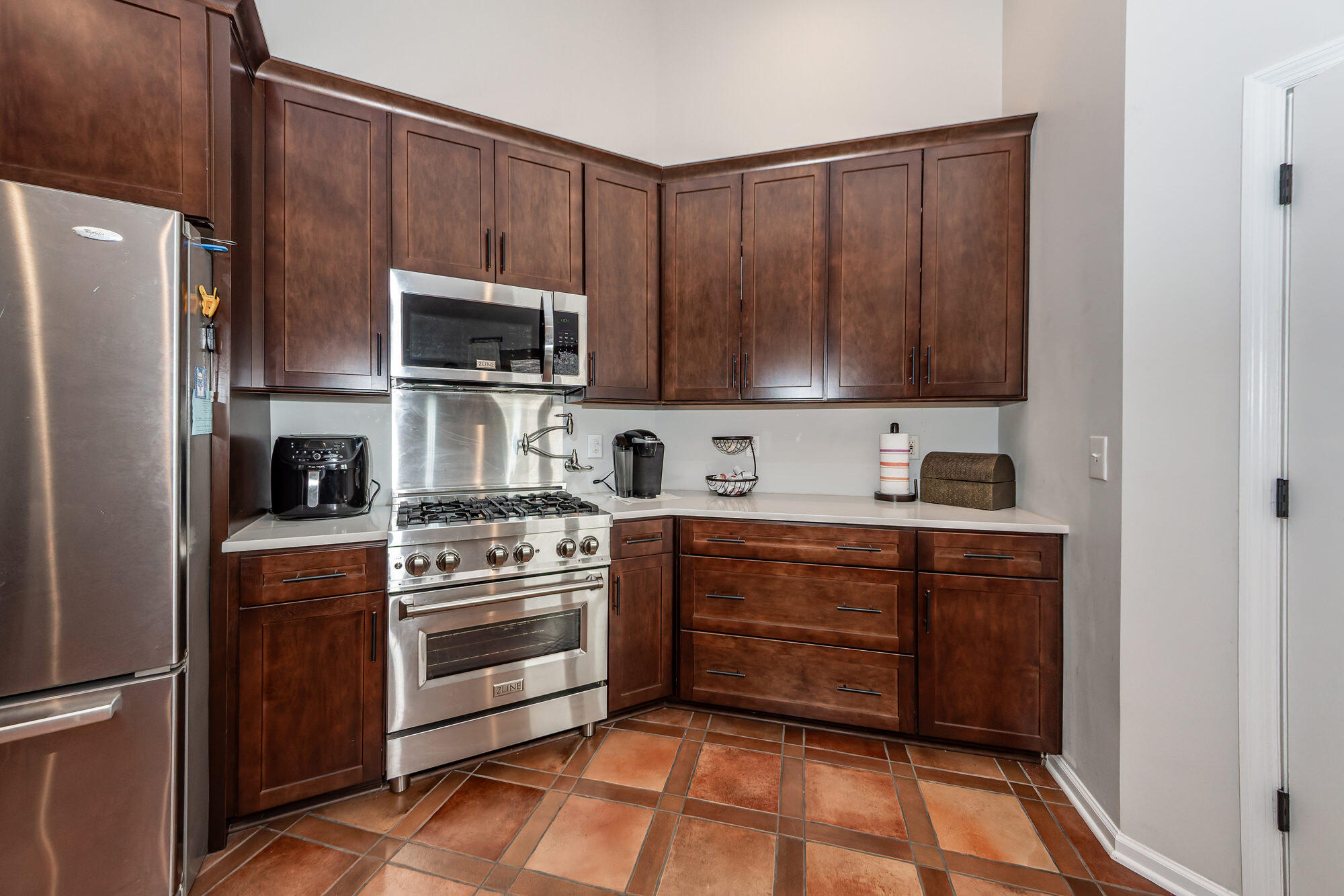 136 Oakbluff Road