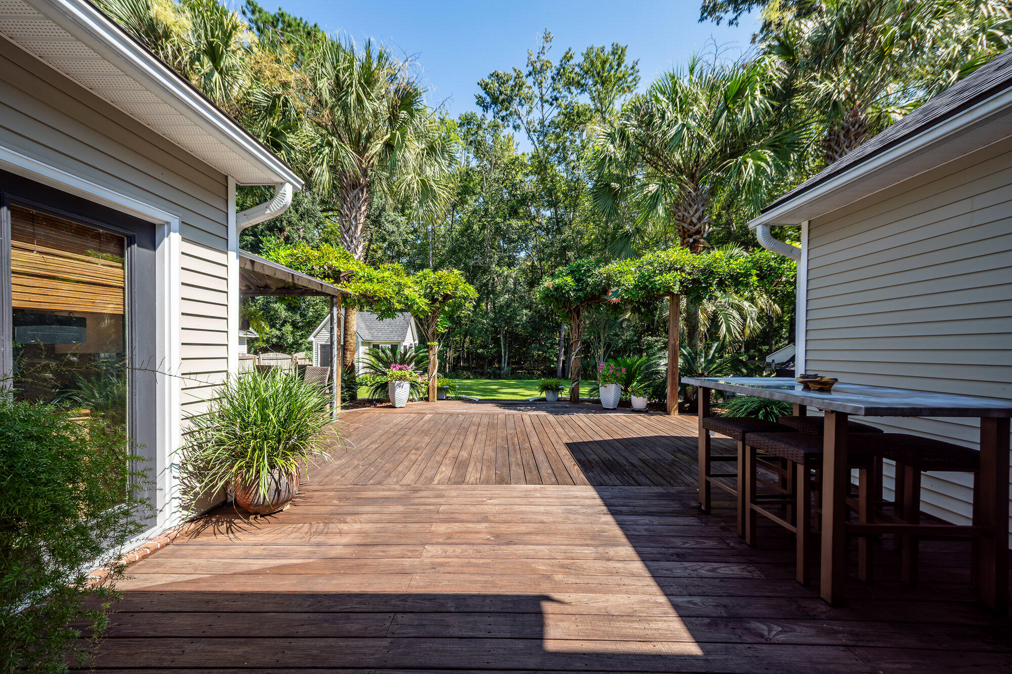 136 Oakbluff Road