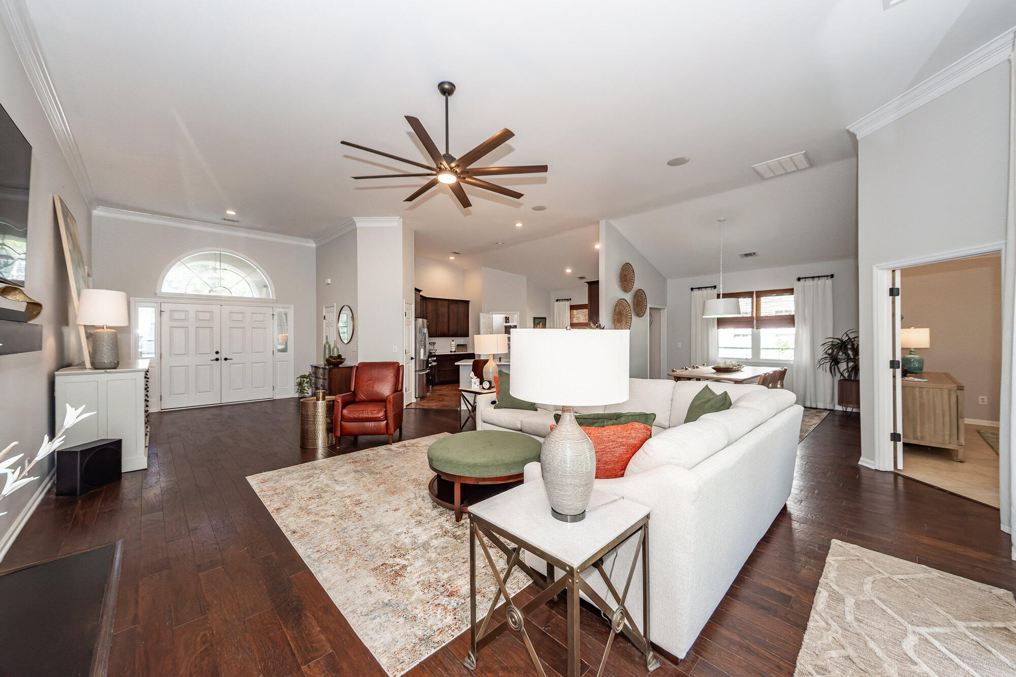 136 Oakbluff Road
