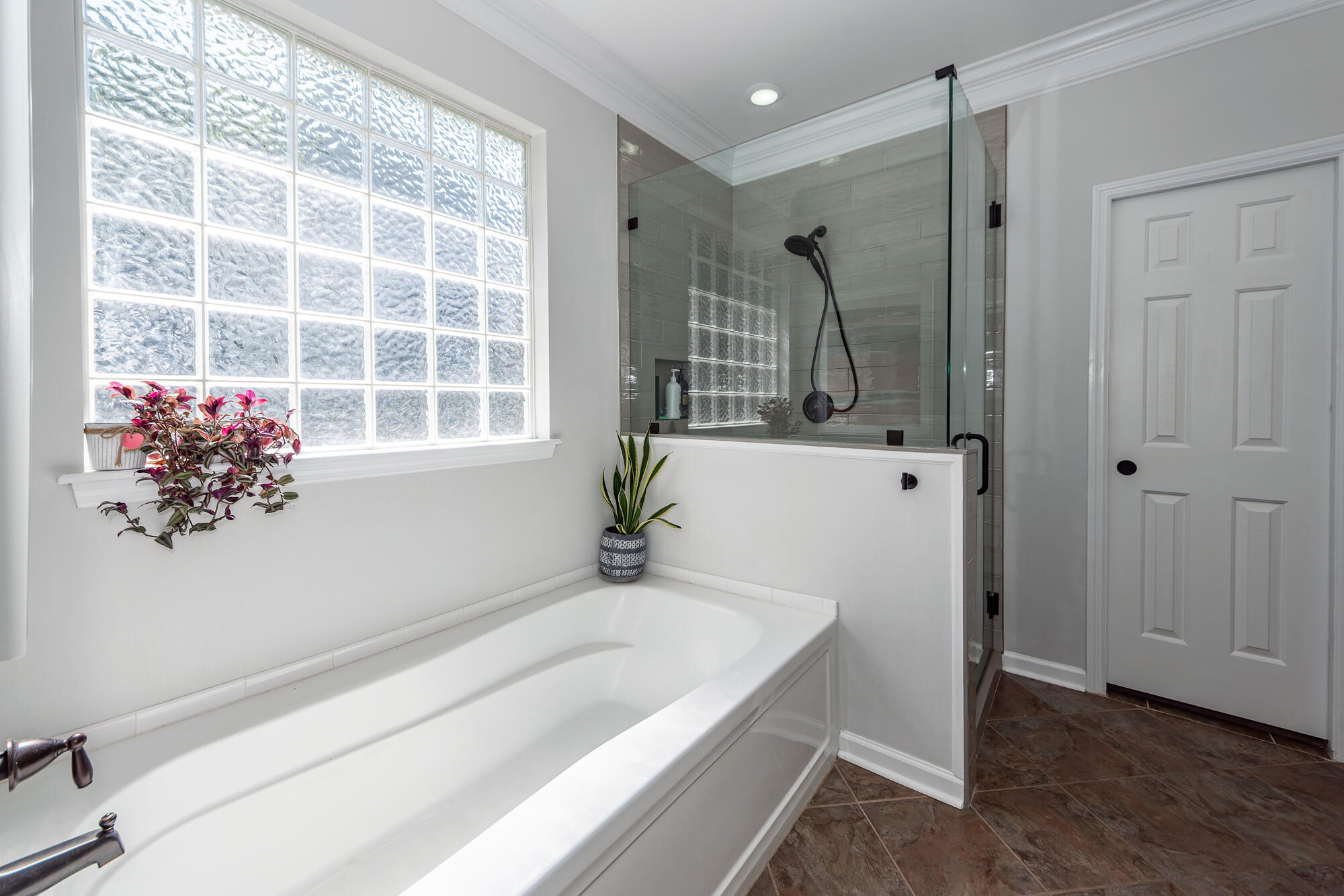 136 Oakbluff Road