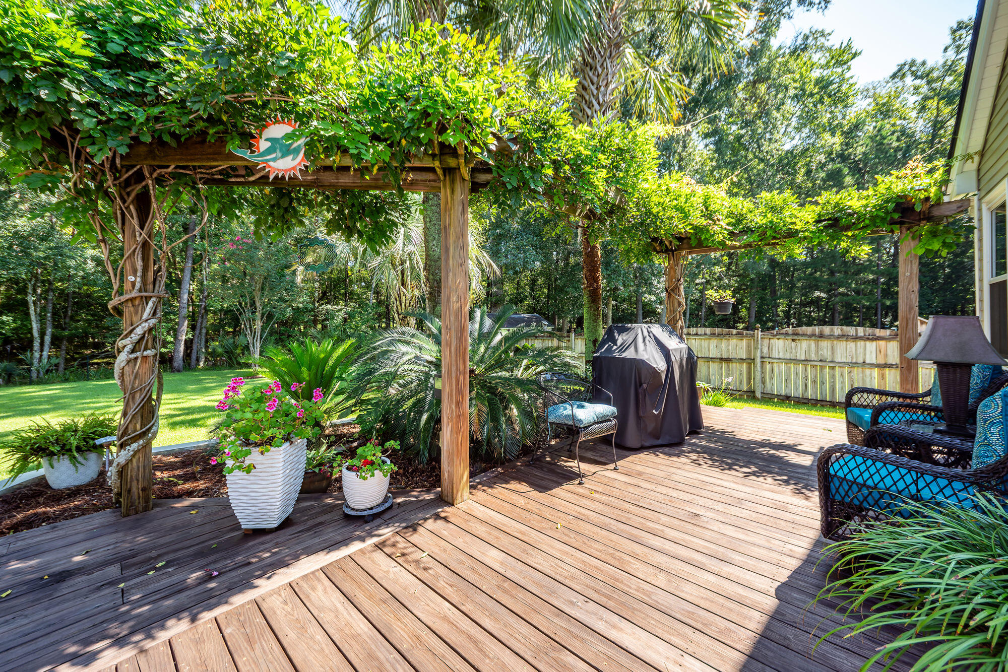 136 Oakbluff Road