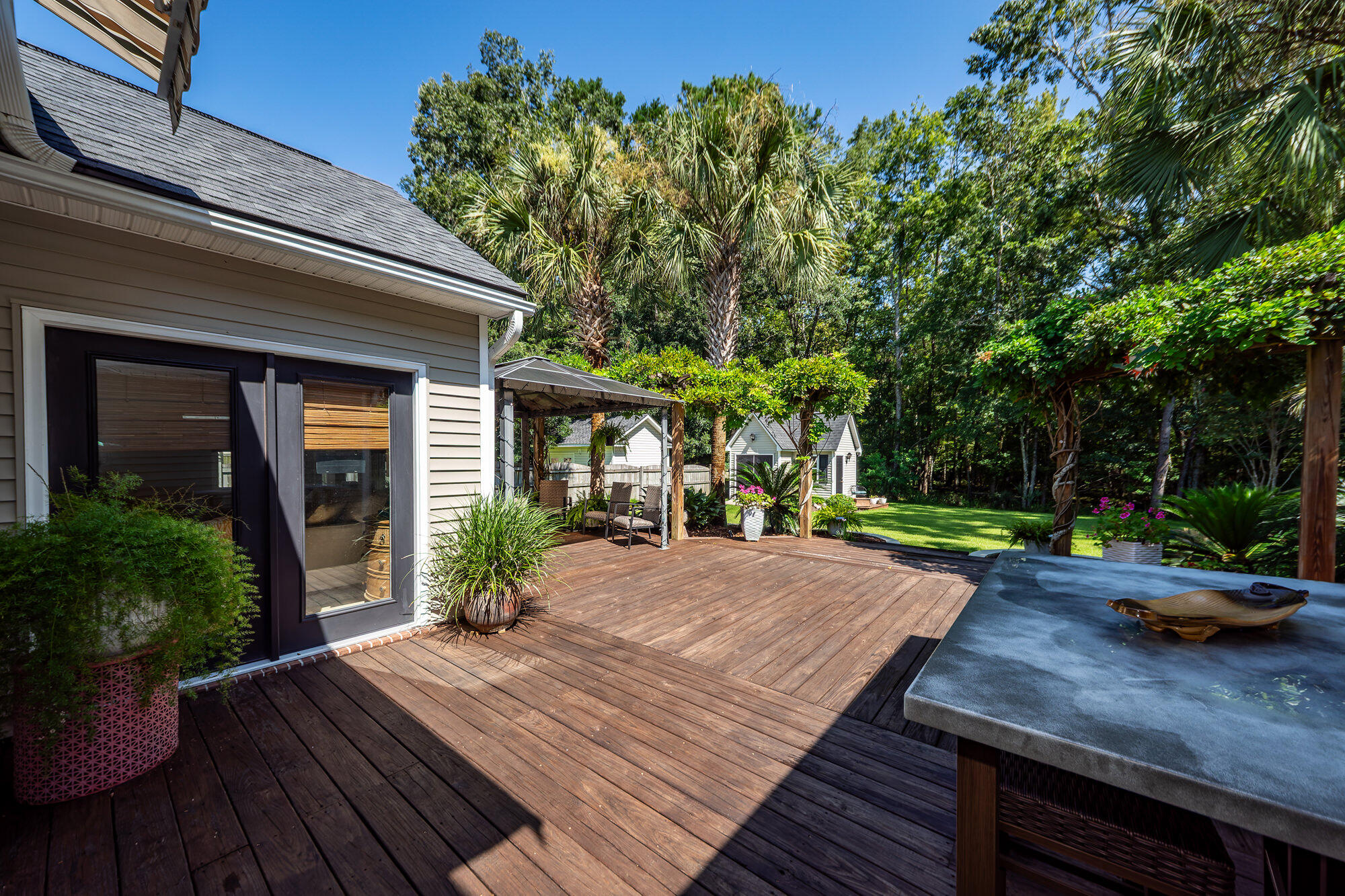 136 Oakbluff Road