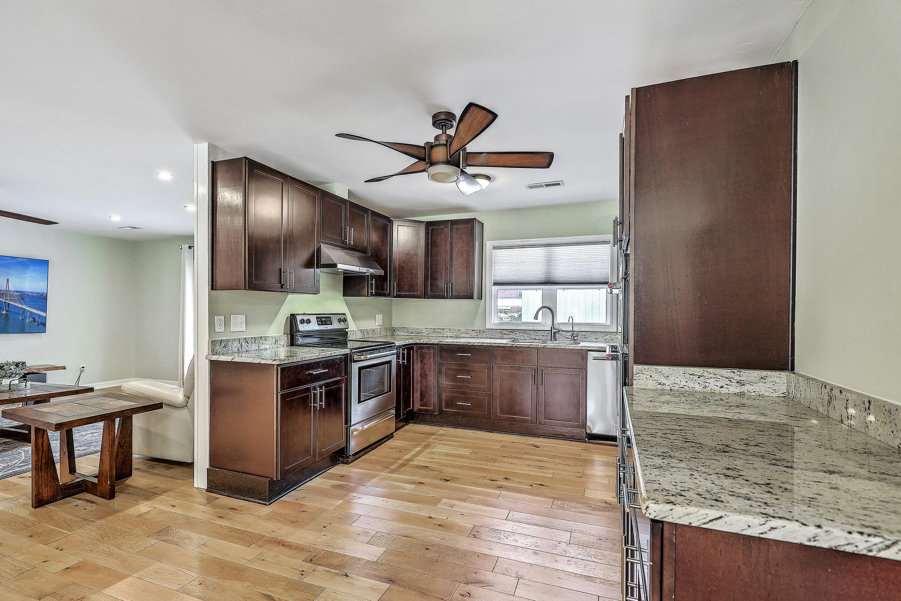 1288 Old Colony Road