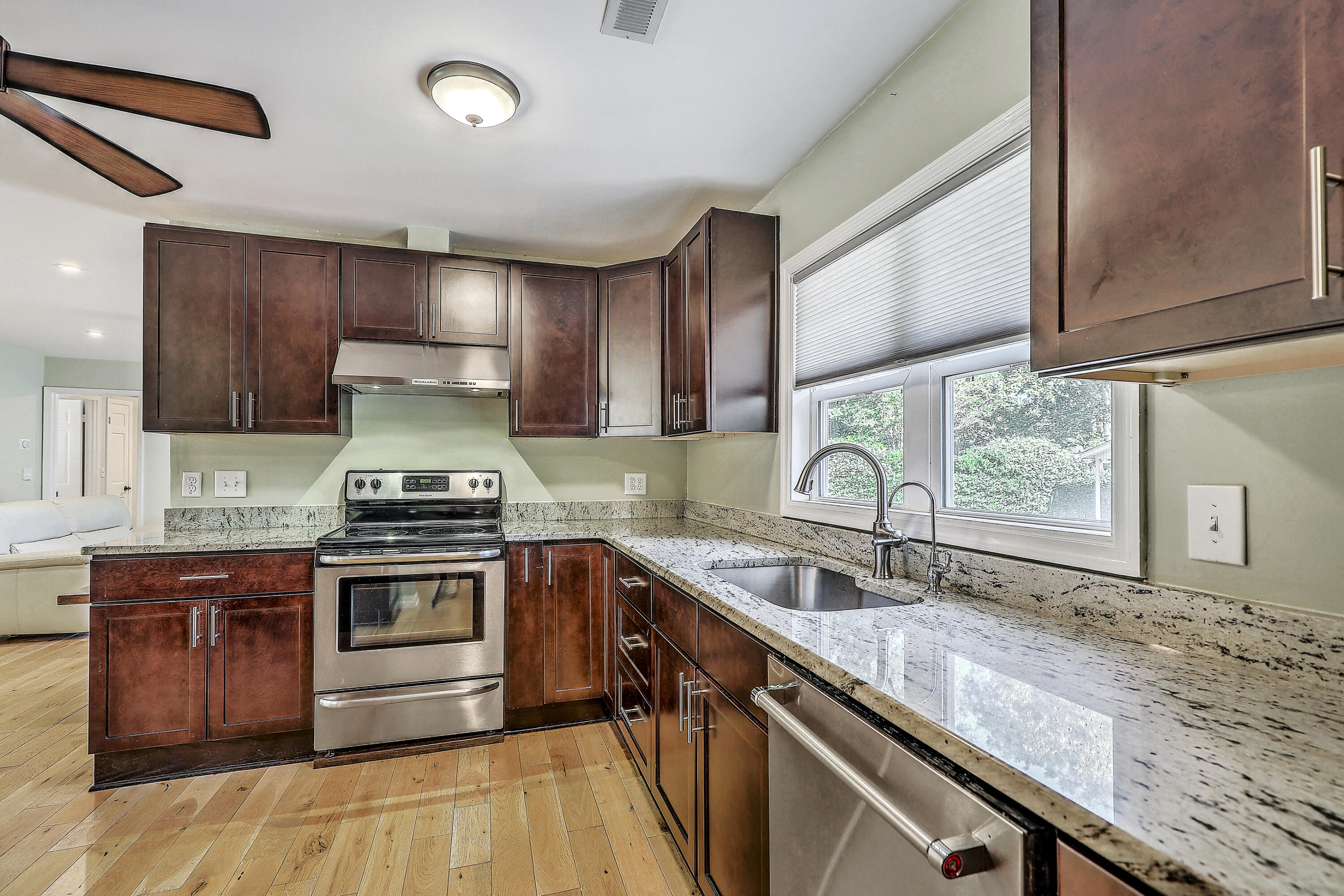 1288 Old Colony Road