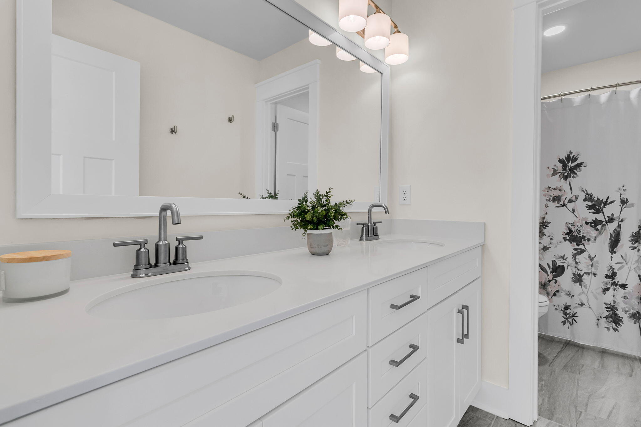 1108 Oak Bluff Avenue