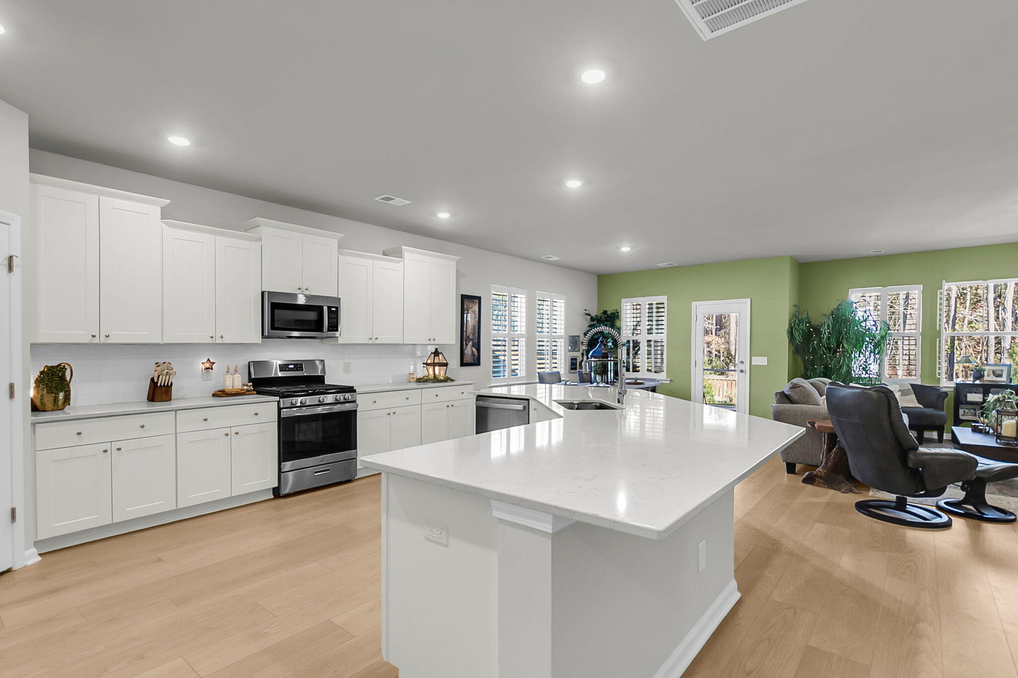 1265 Spotflower Street