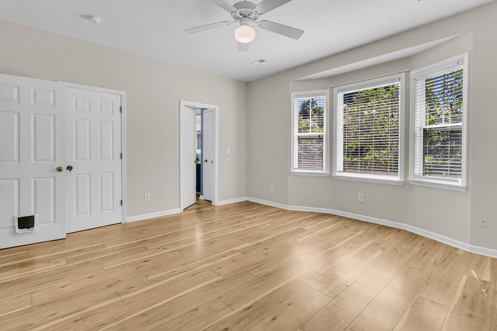 1493 Little Rock Boulevard