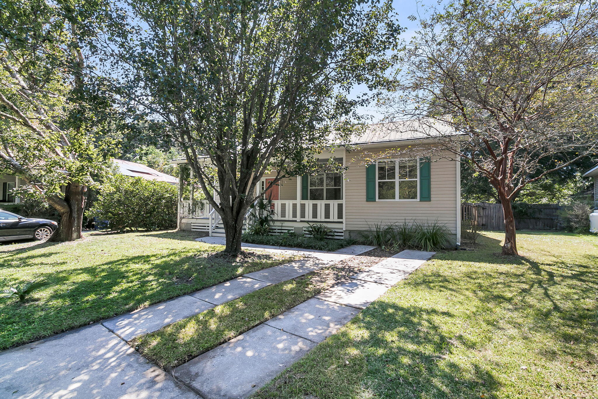 1493 Little Rock Boulevard