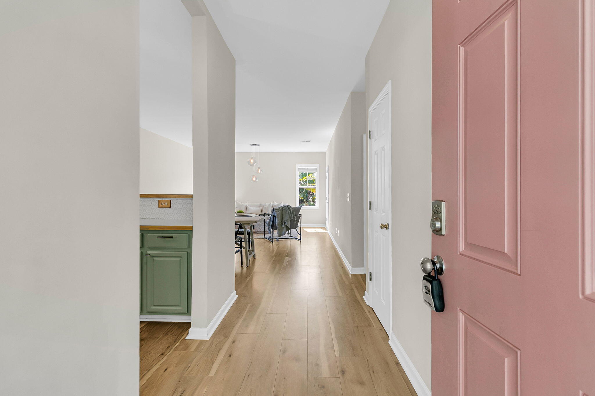 1493 Little Rock Boulevard