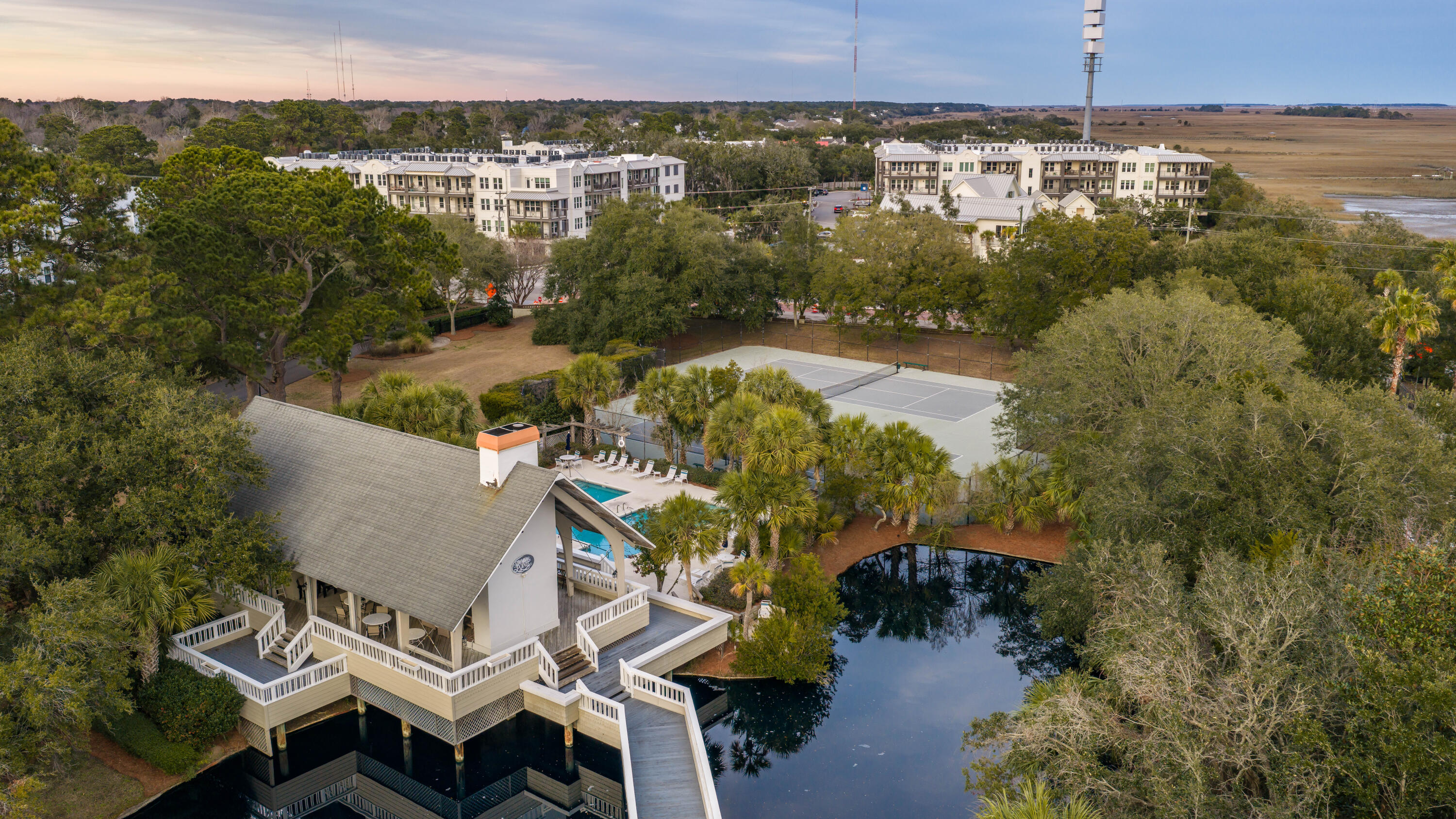 1551 Ben Sawyer Boulevard # J Unit: 5-J