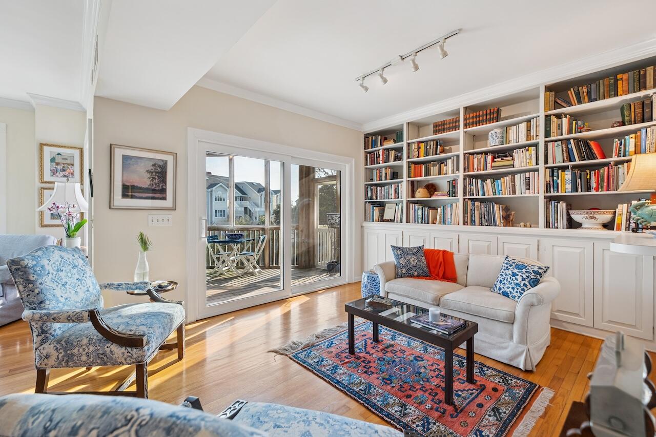 1551 Ben Sawyer Boulevard # J Unit: 5-J