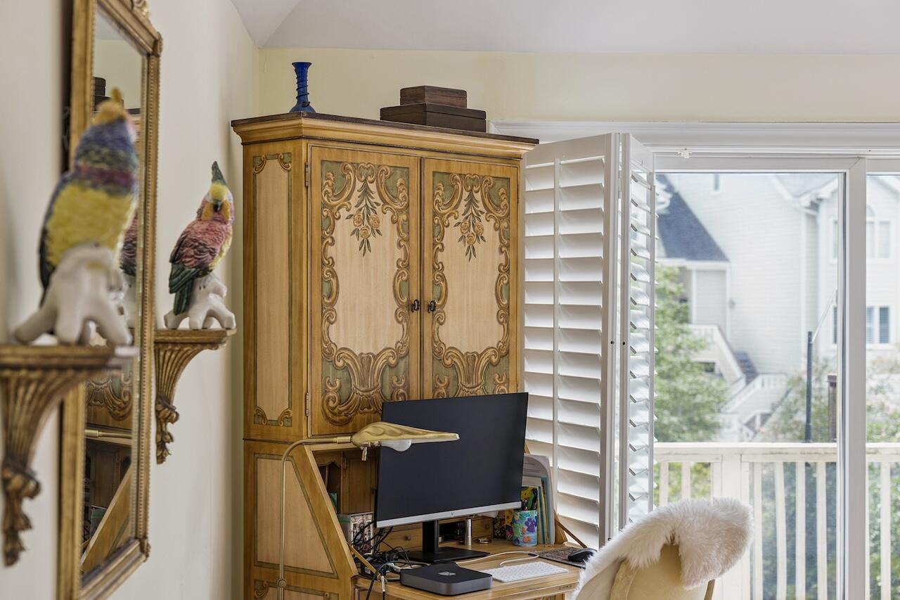 1551 Ben Sawyer Boulevard # J Unit: 5-J