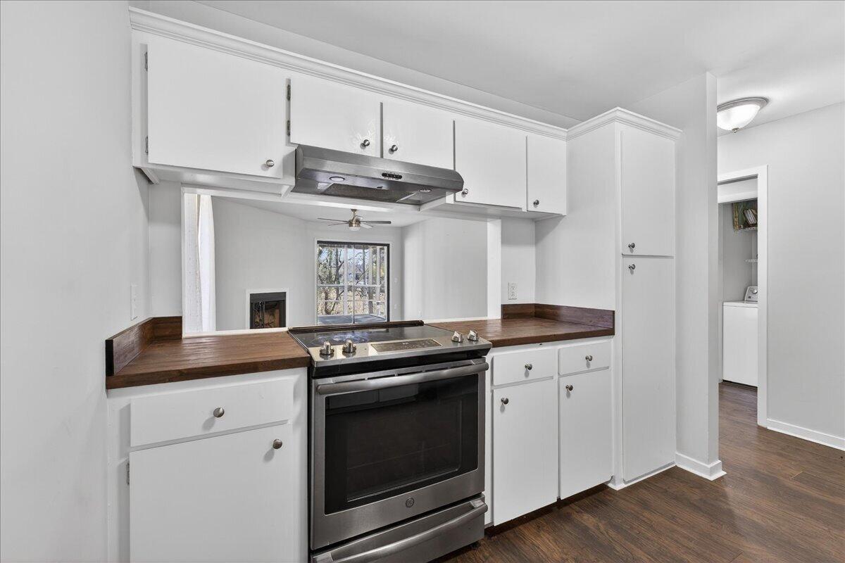 2741 Jobee Drive # 105