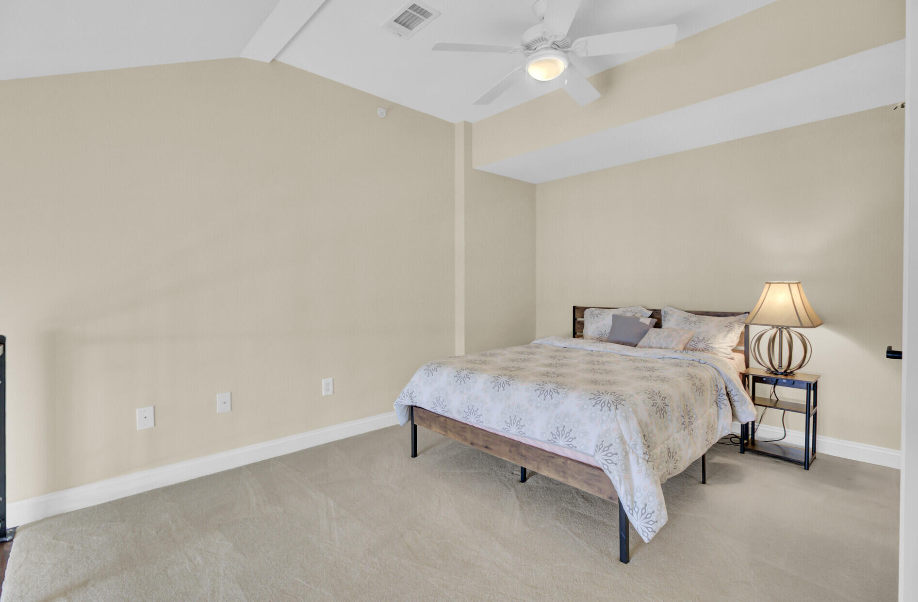 21 George Street # 404