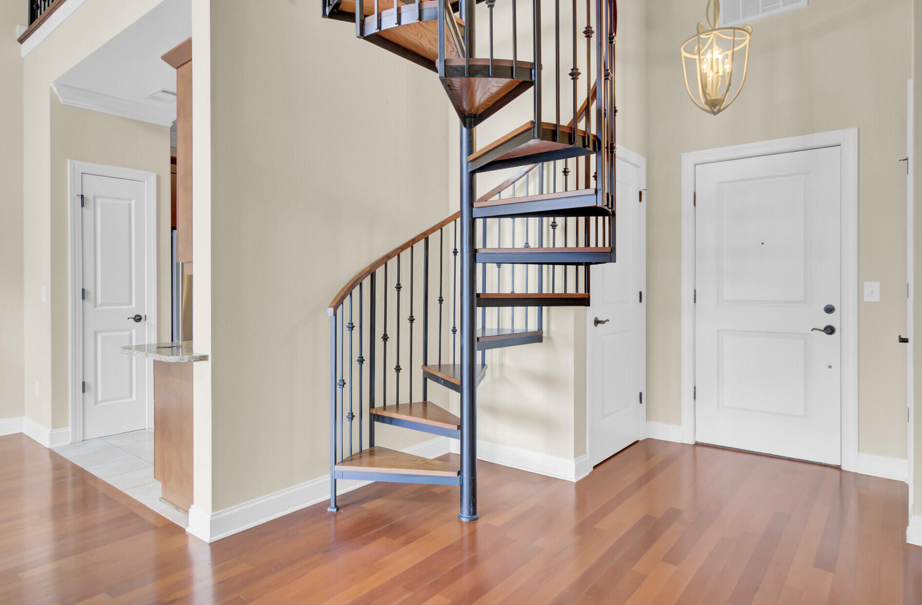 21 George Street # 404