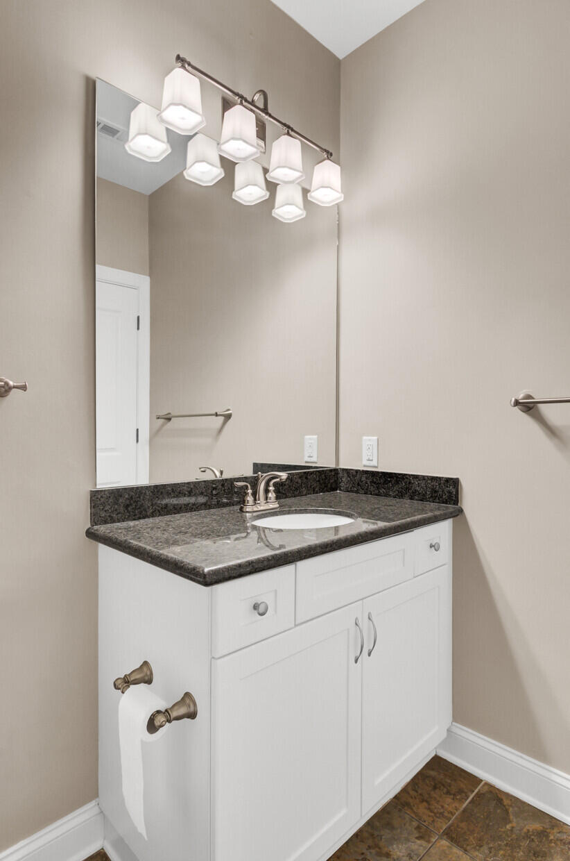 21 George Street # 404