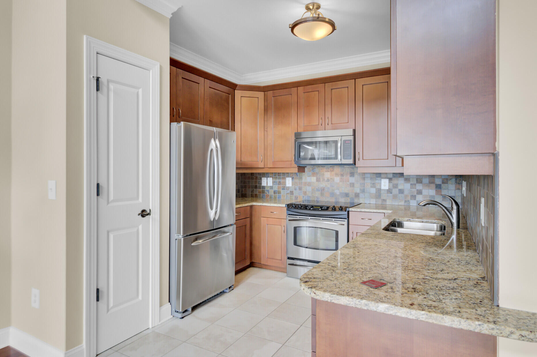 21 George Street # 404