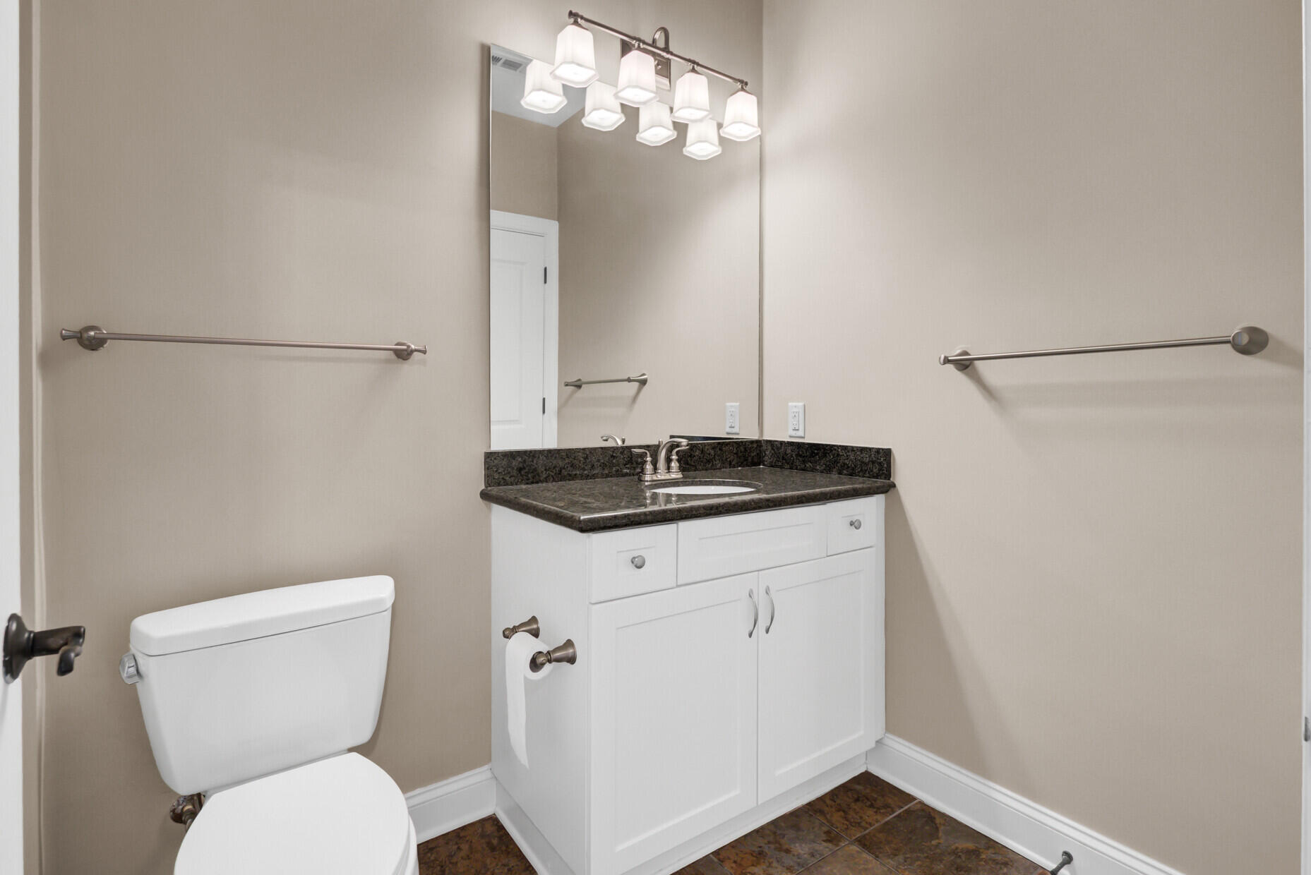 21 George Street # 404