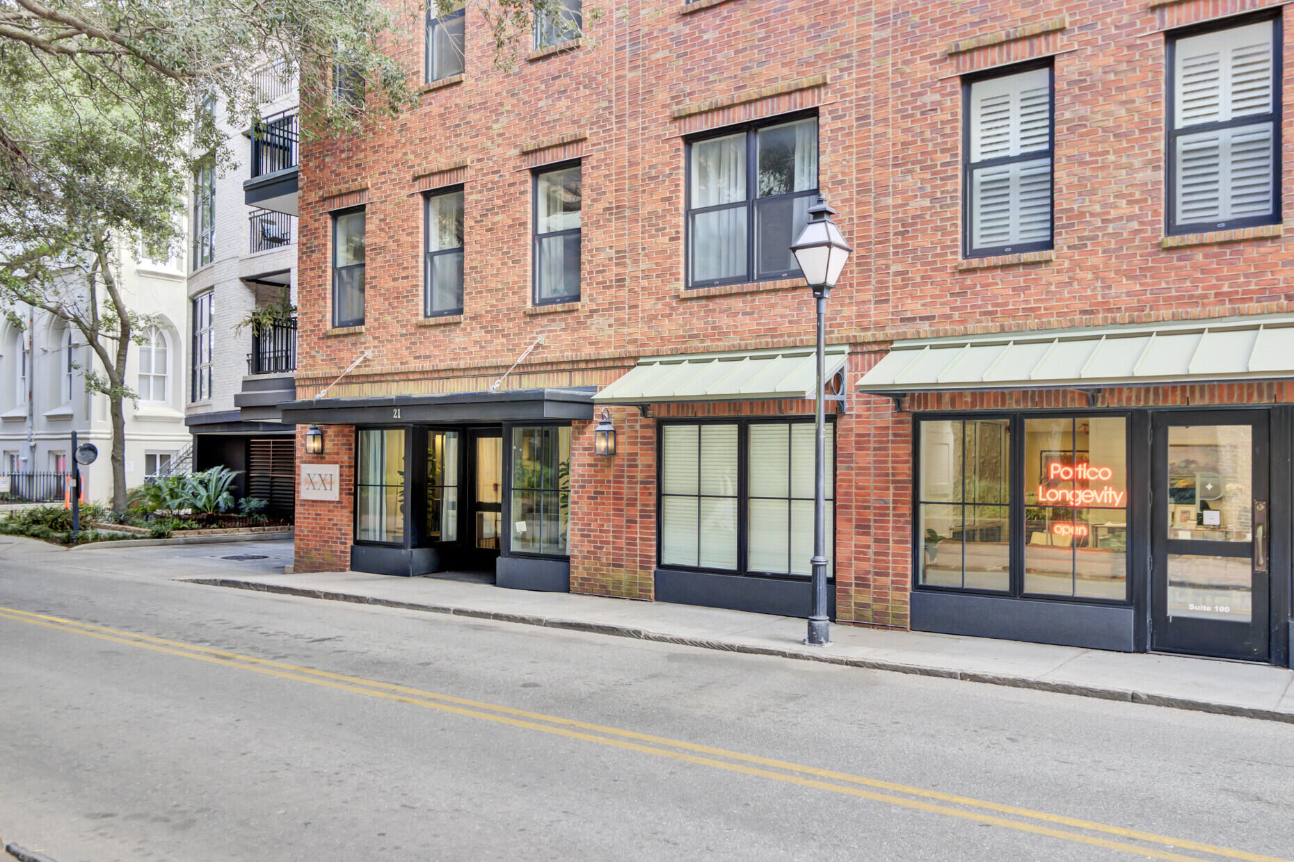 21 George Street # 404