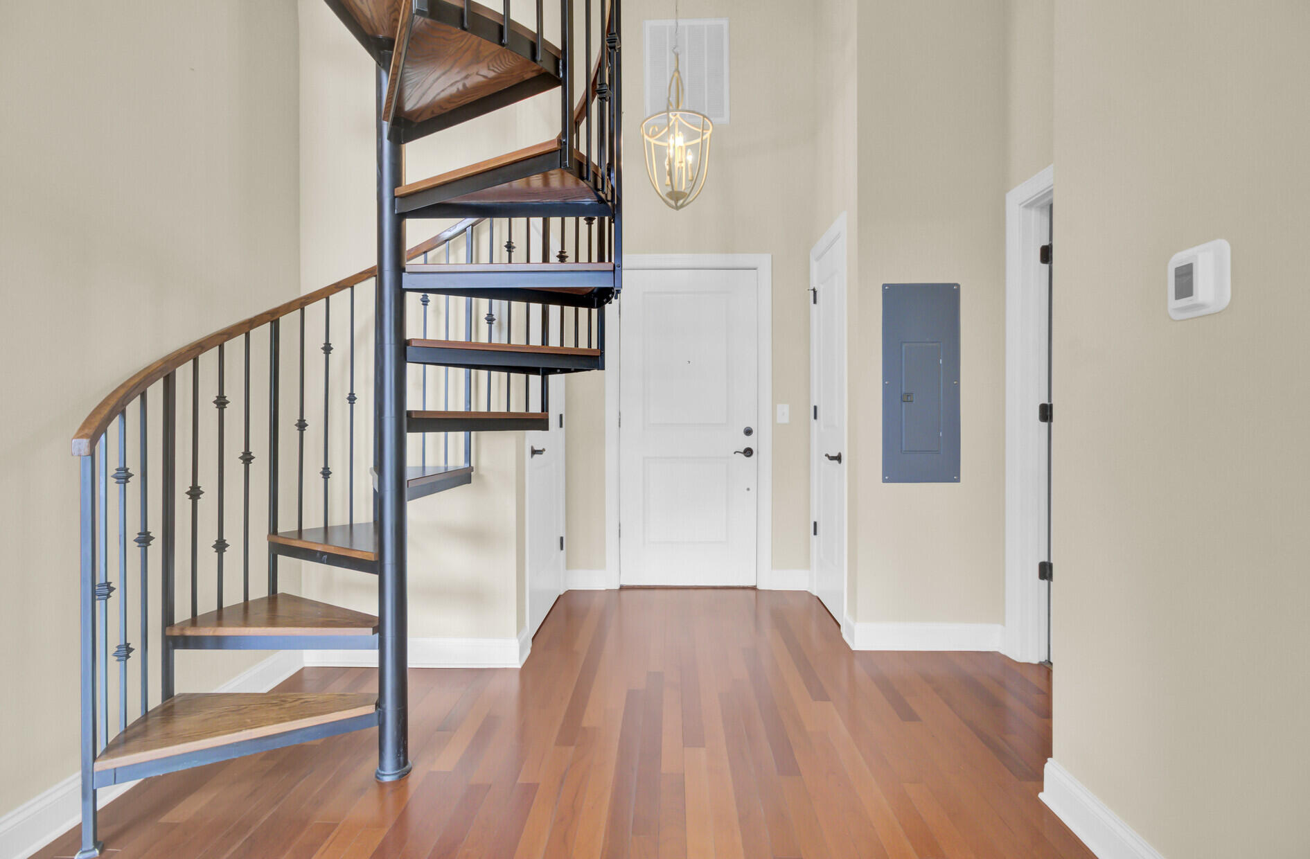 21 George Street # 404